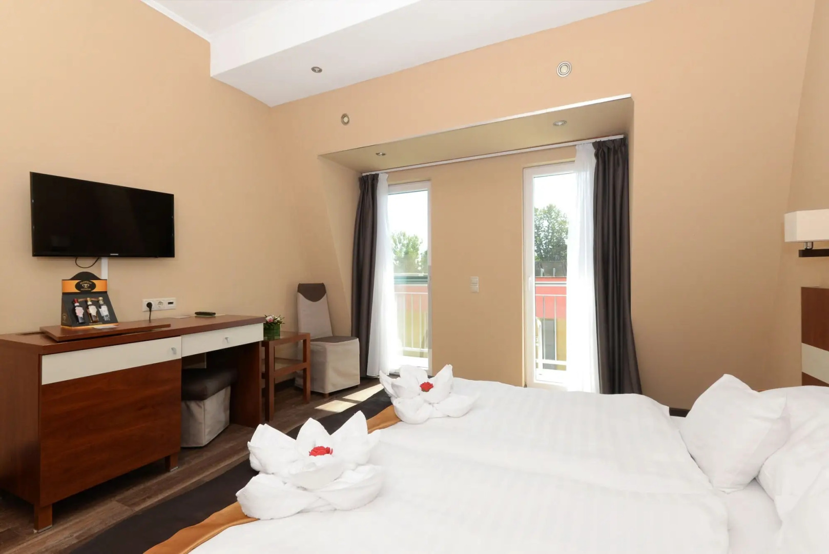 Holiday Beach Budapest Wellness & Conference Hotel