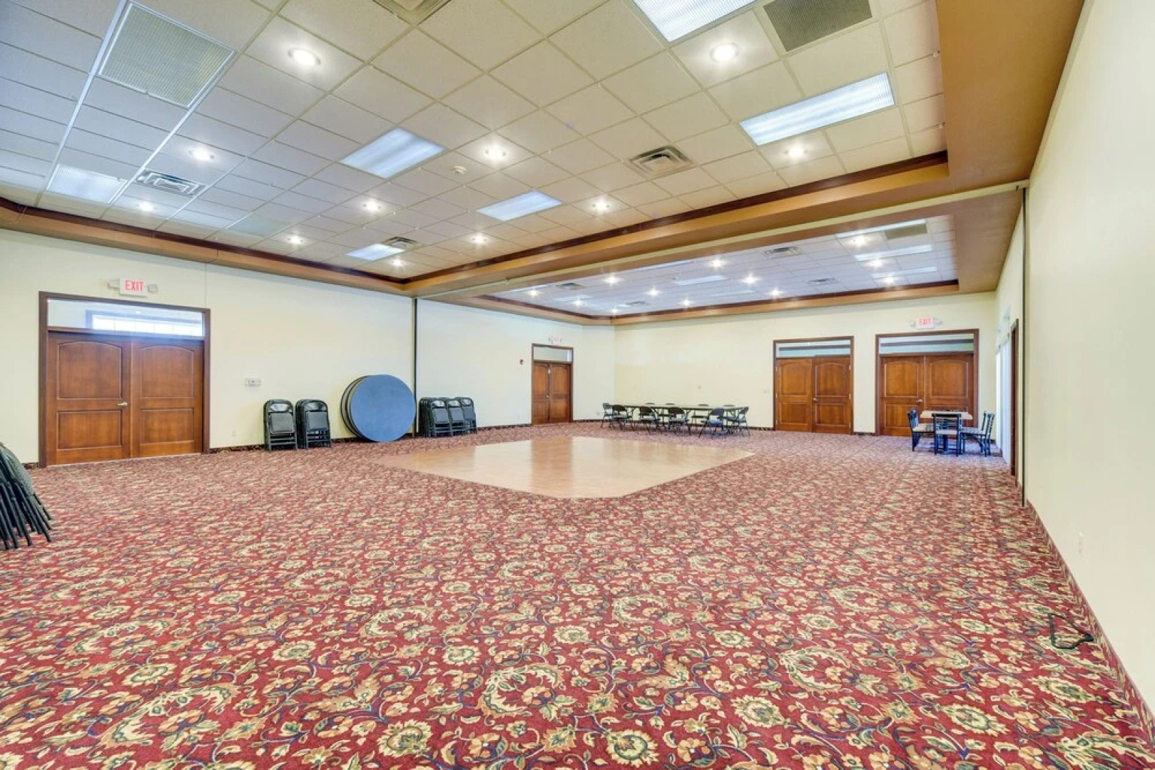 Cozy Birchwood Condo on Tagalong Golf Course!