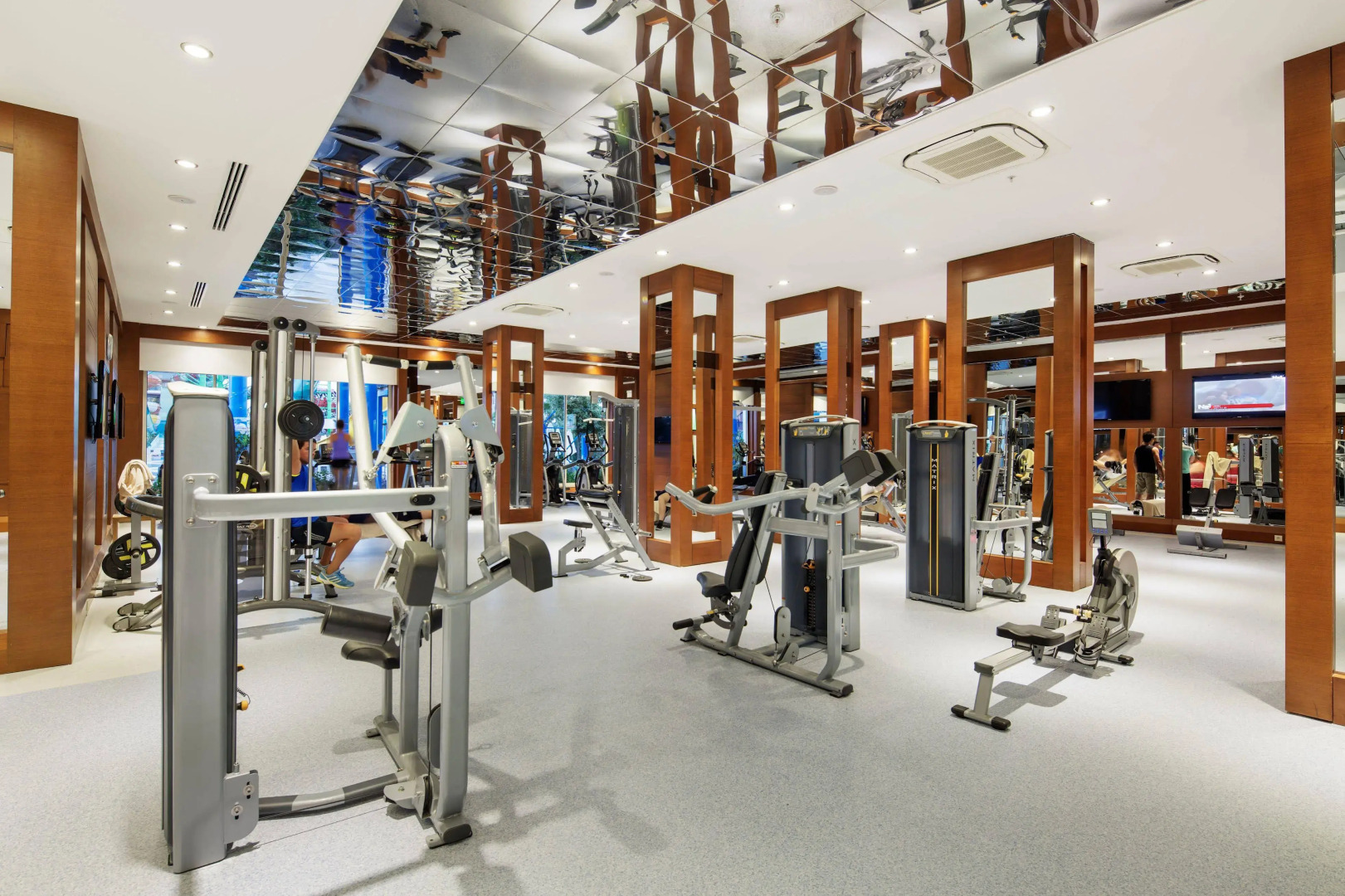 Crystal Waterworld Aqua Collection