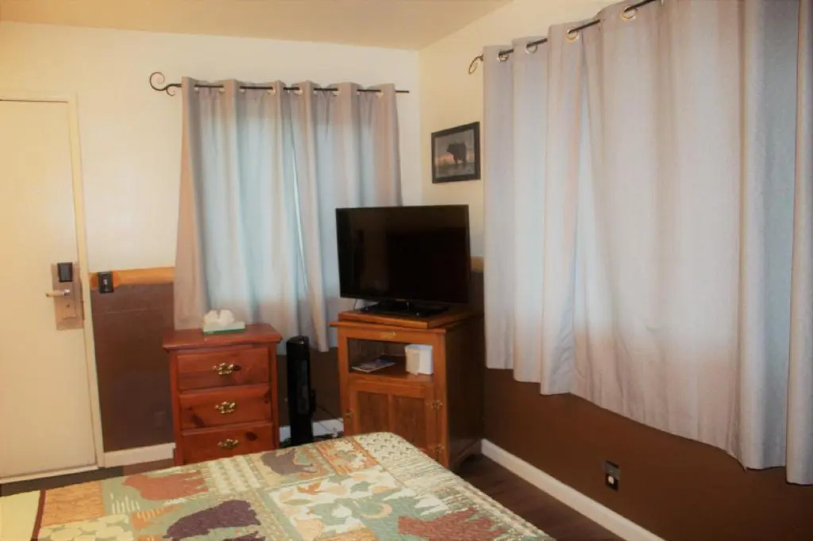 Rodeway Inn & Suites Fireside Lodge