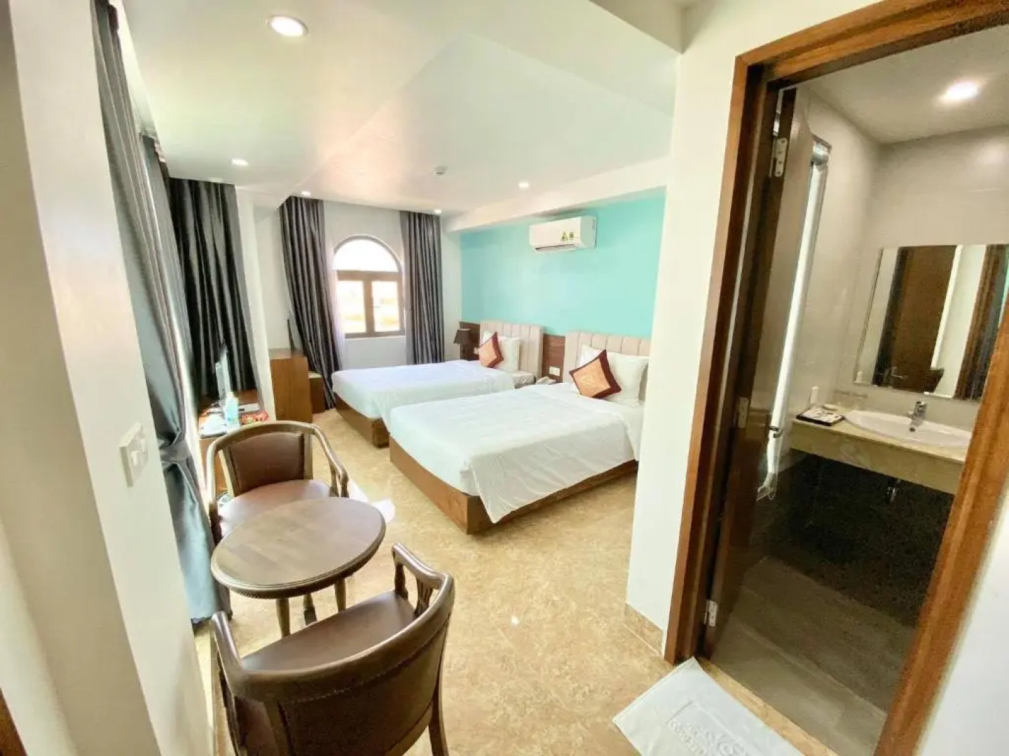 Cong Thanh Long Beach