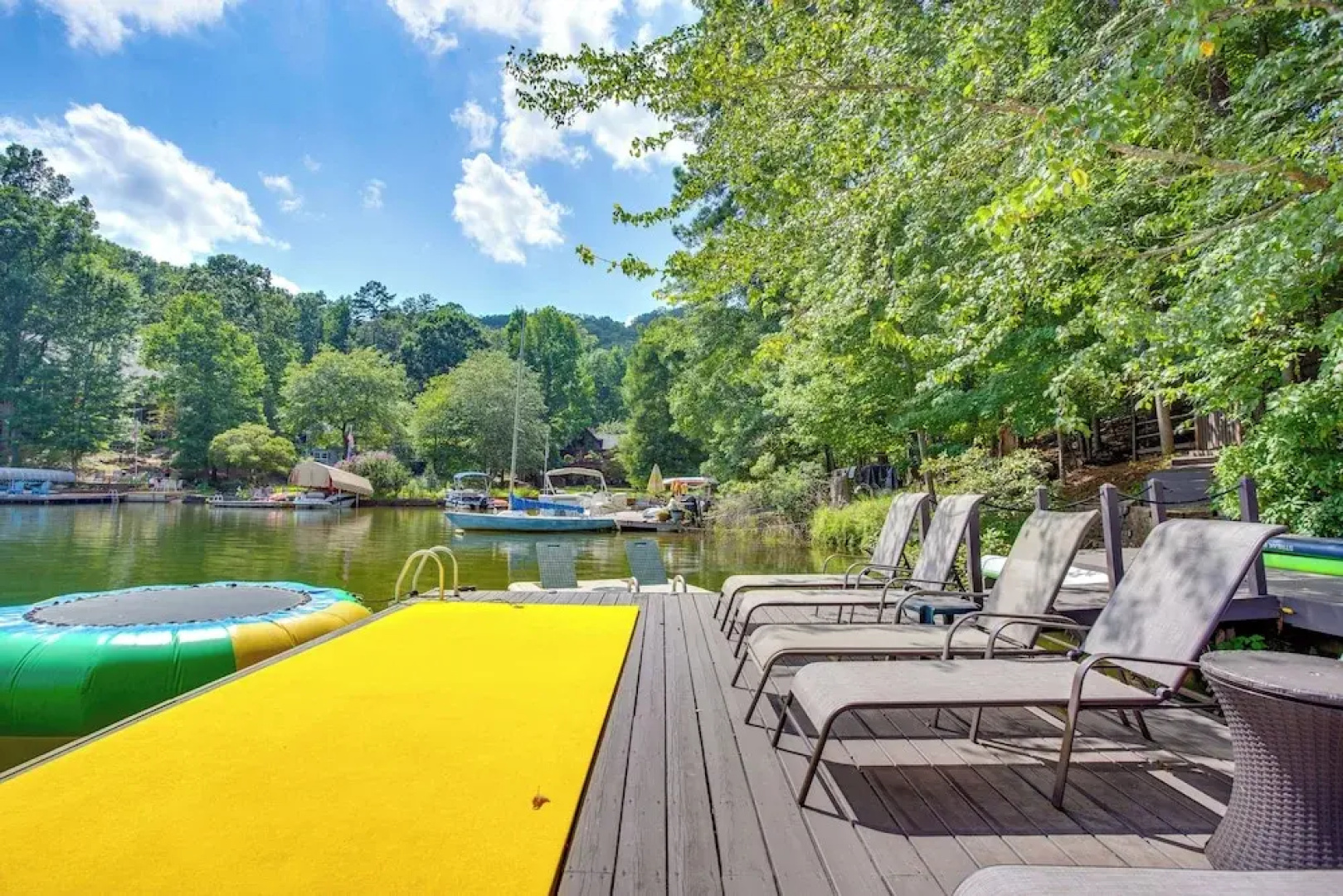 Lake Access: Waleska House w/ Floating Dock!