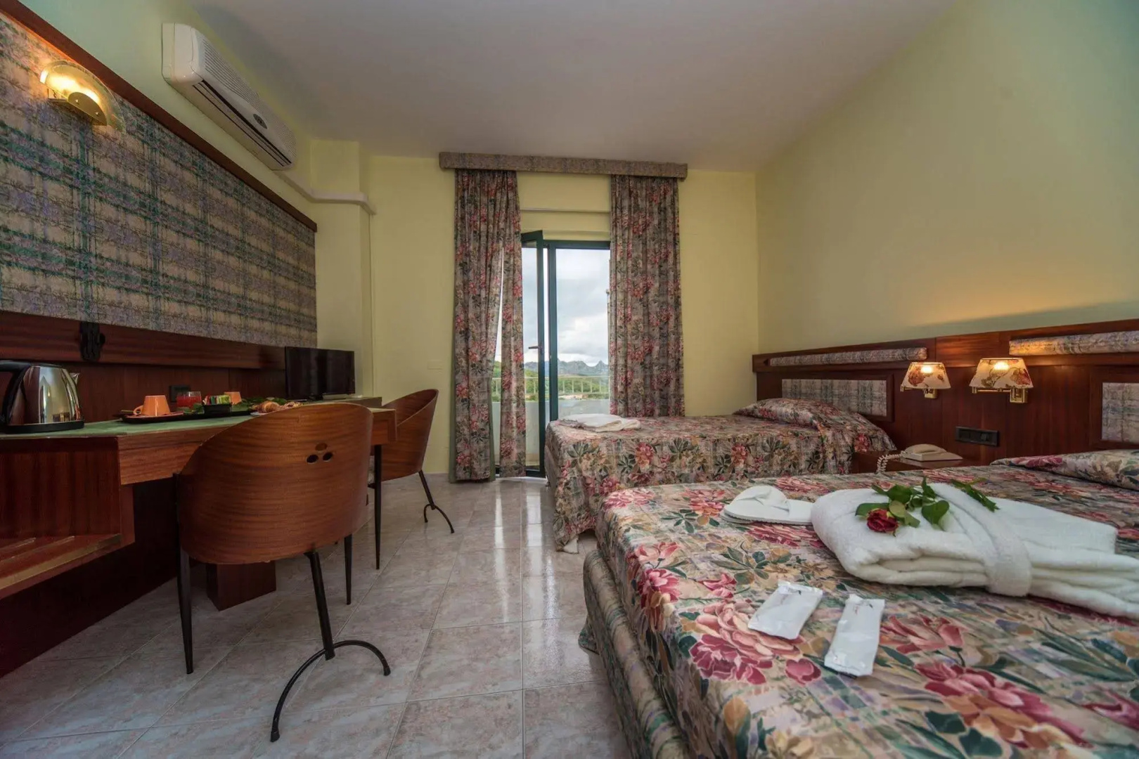 New Petit Hotel