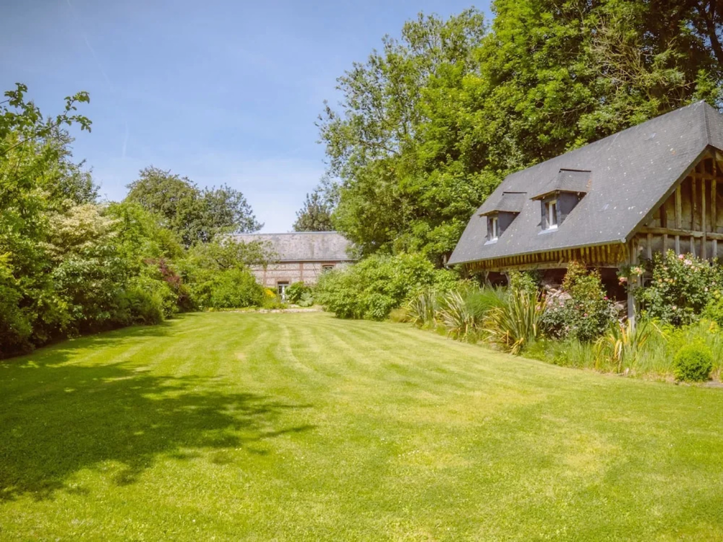 La Charmeuse D'etretat