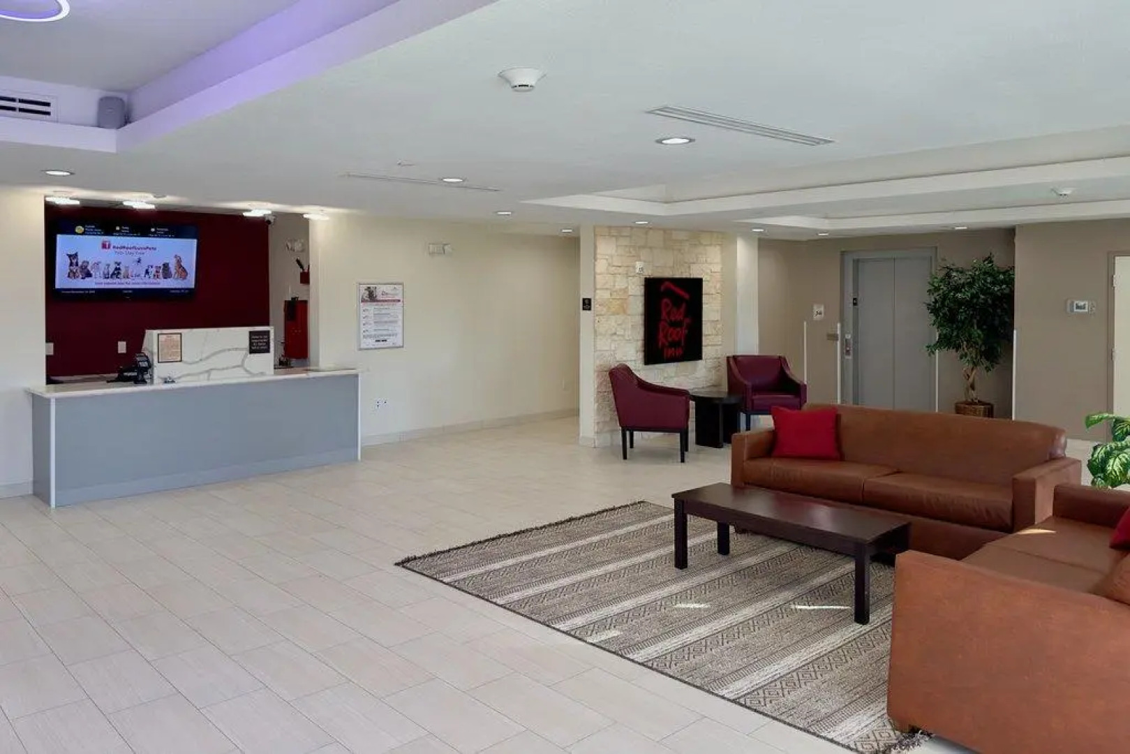 Red Roof Inn Hutchins