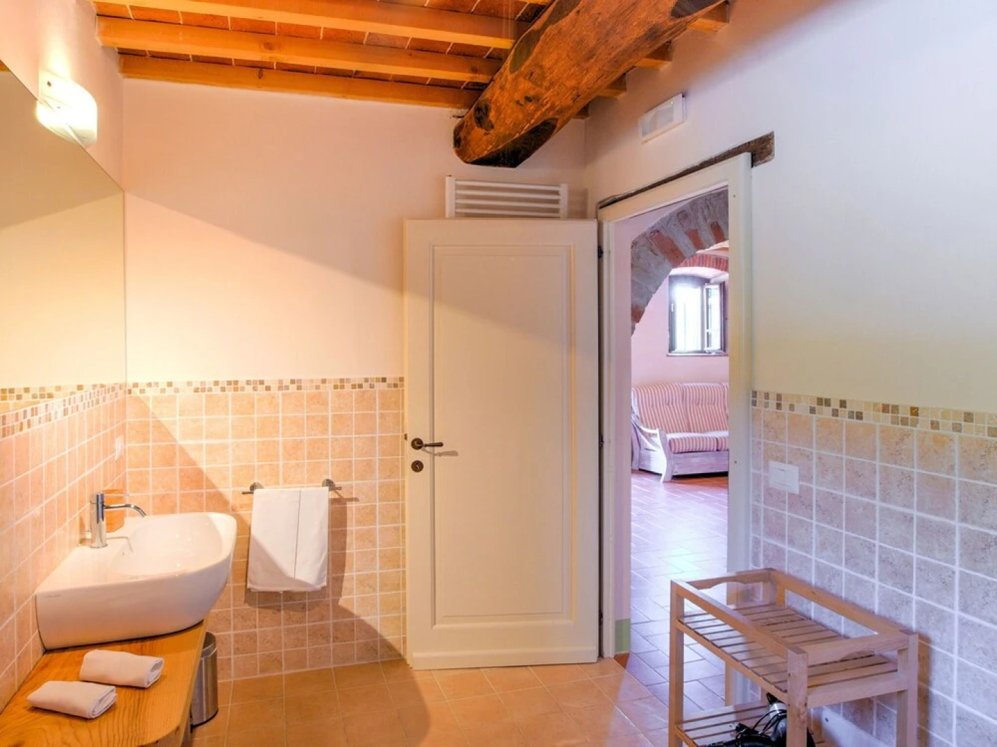 Spacious Holiday Home with Swimming Pool in Anghiari