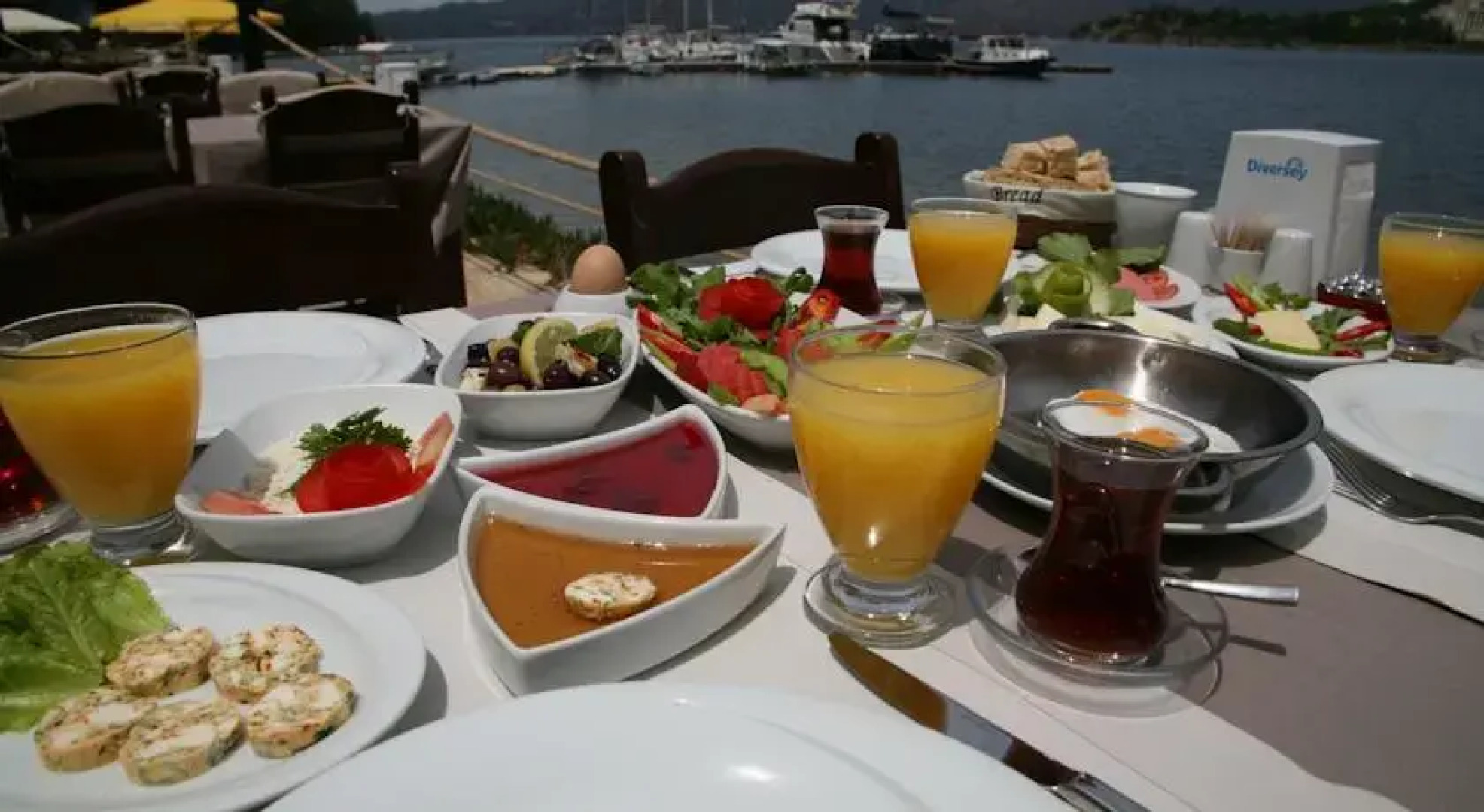 Ella Pansiyon Restaurant Yacht Club