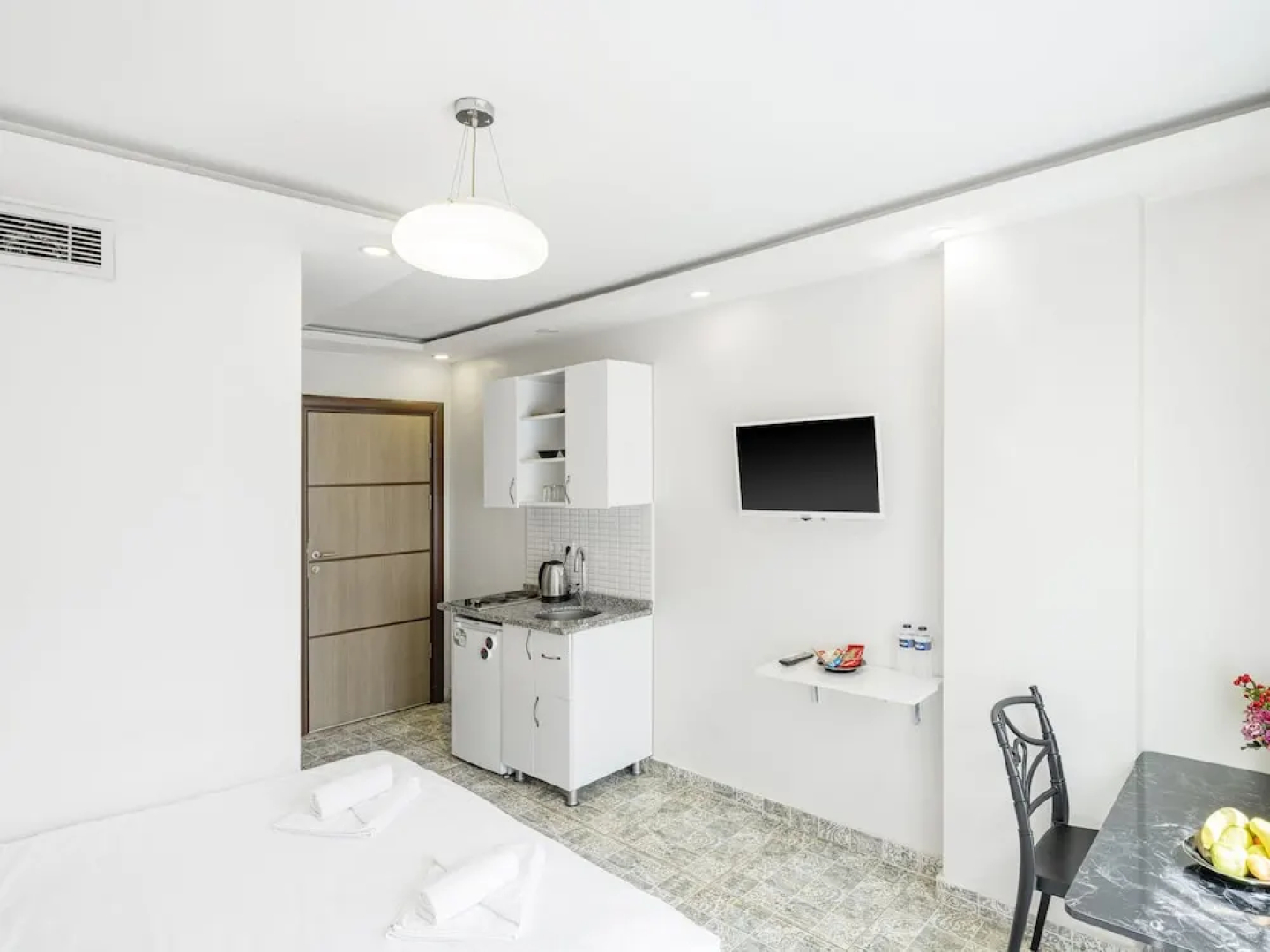 The Red Tent Suite 88