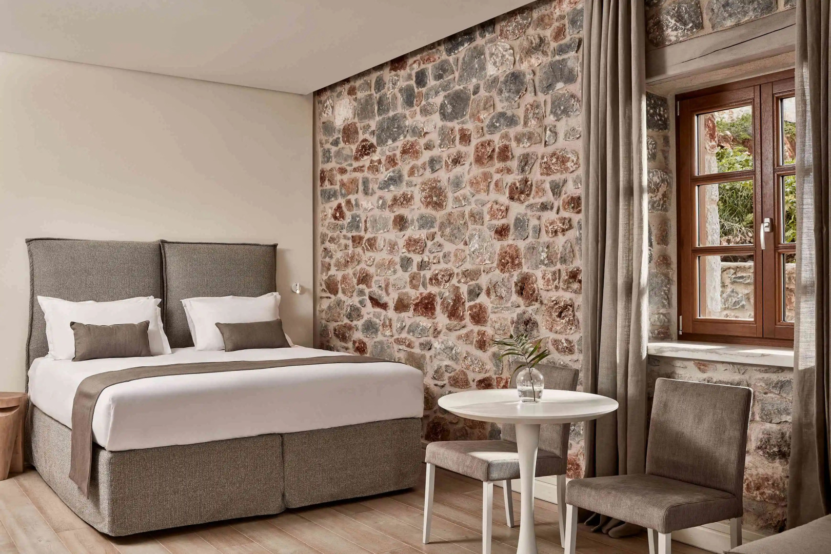 100 Rizes Luxury Sea Side Resort.