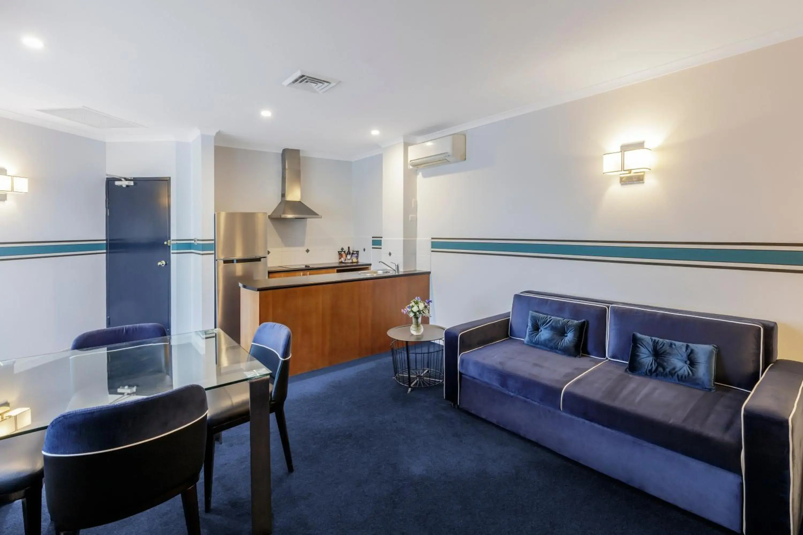 Ramada Diplomat Canberra