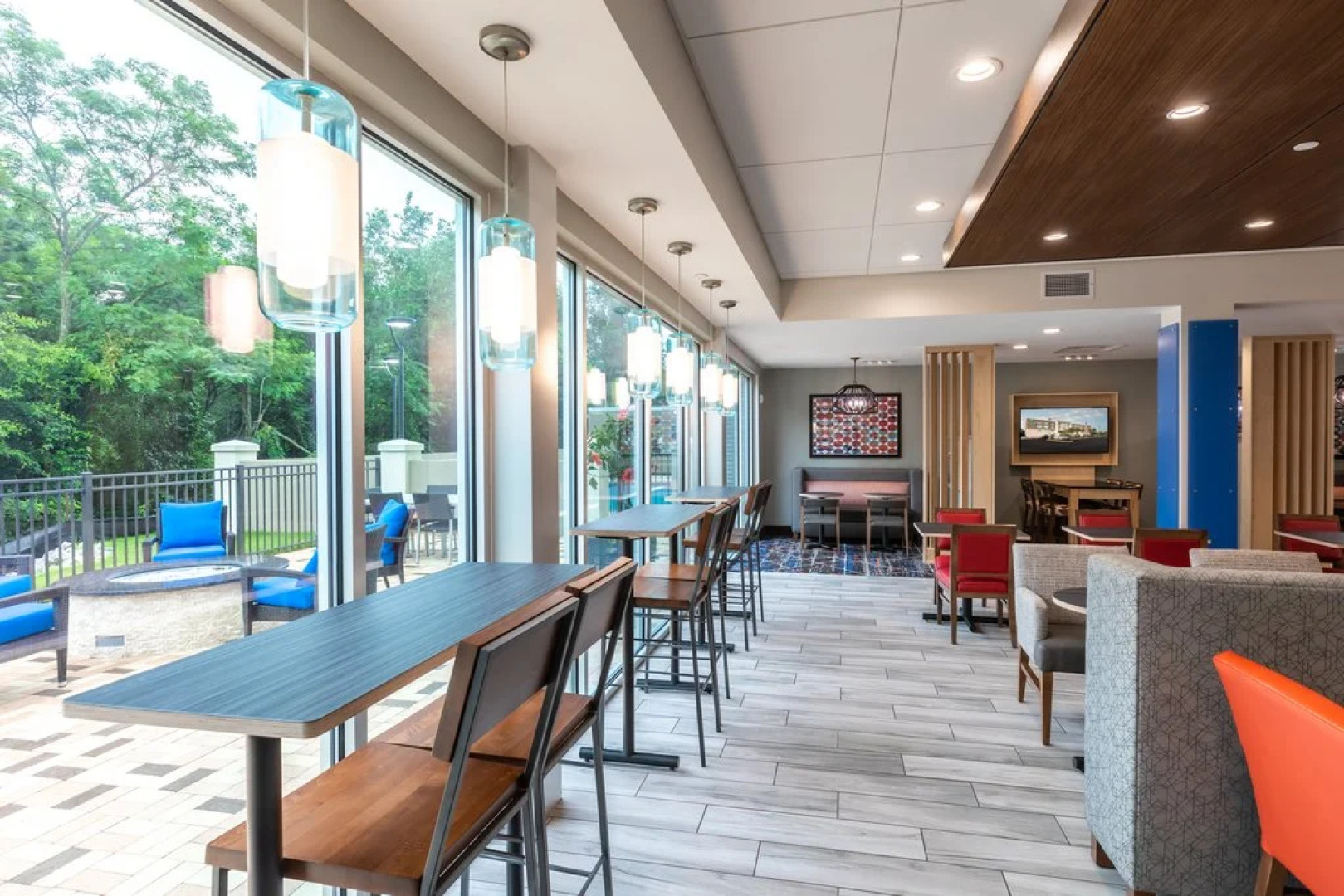 Holiday Inn Express & Suites Greenville S - Piedmont