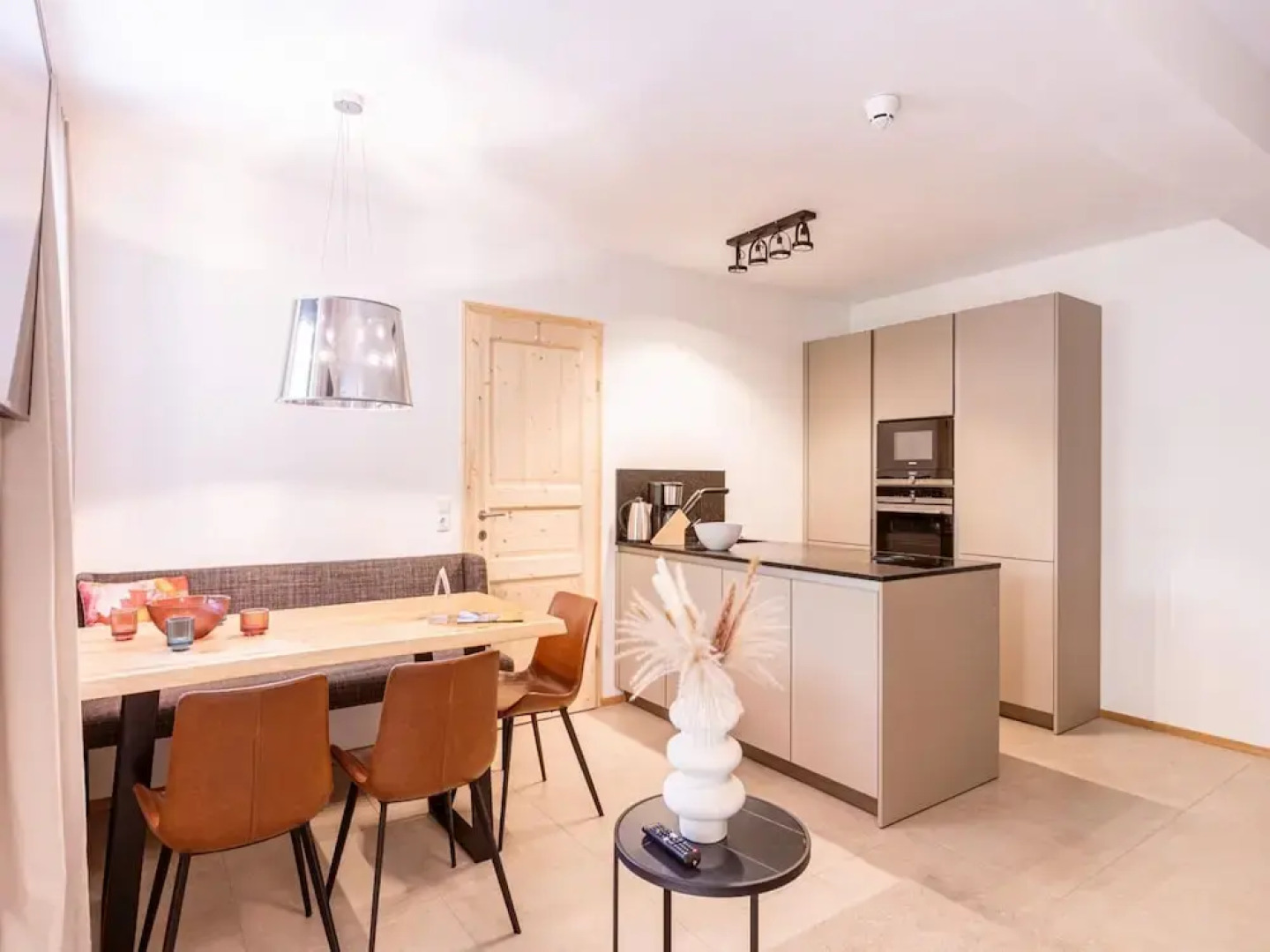 Apartment With Shared Infinity Pool