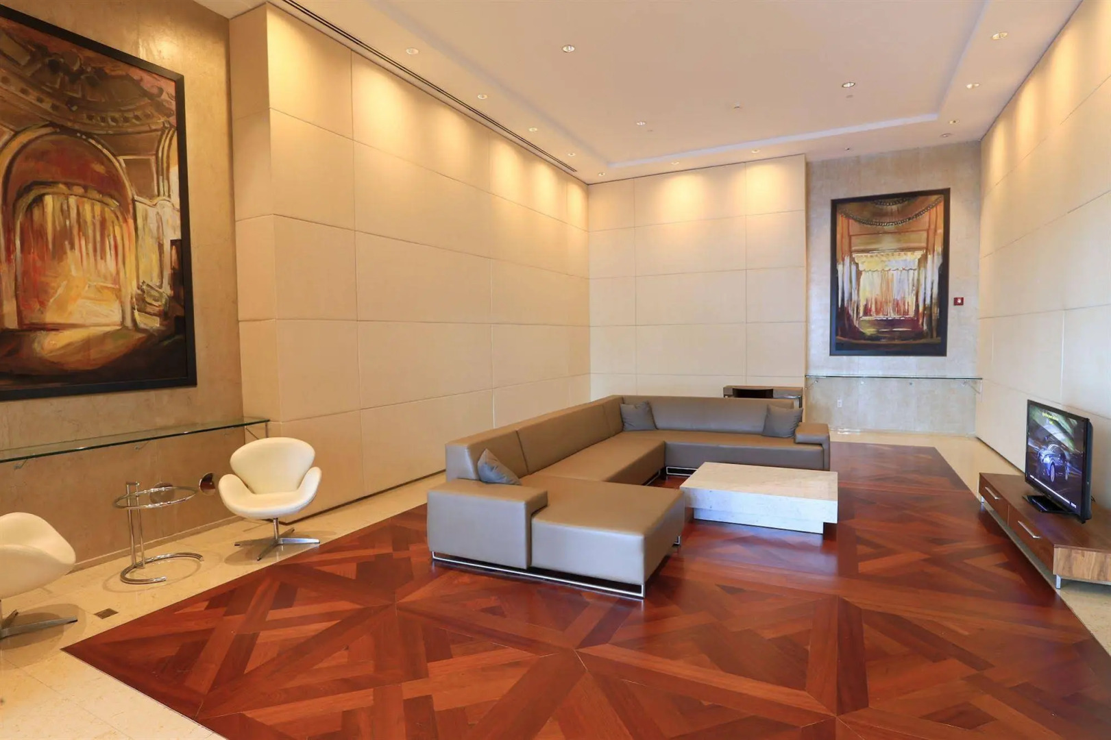 Pelican Residence at One Broadway