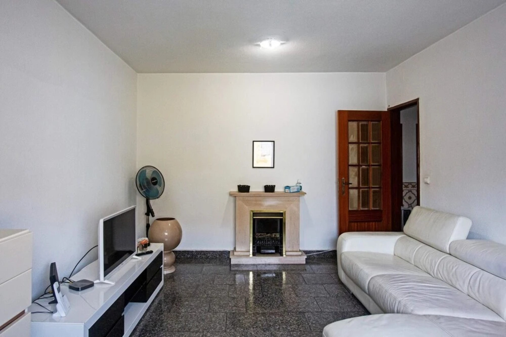 Charming 2 Bedroom Apartment in Lisbon