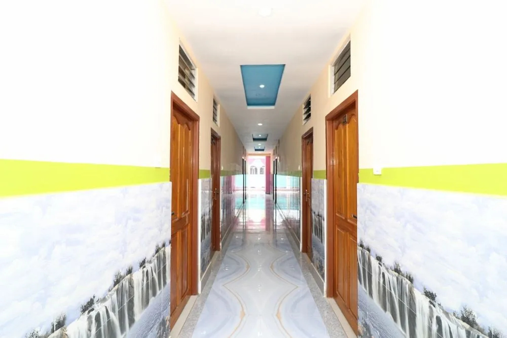 OYO 23151 Hotel Abani