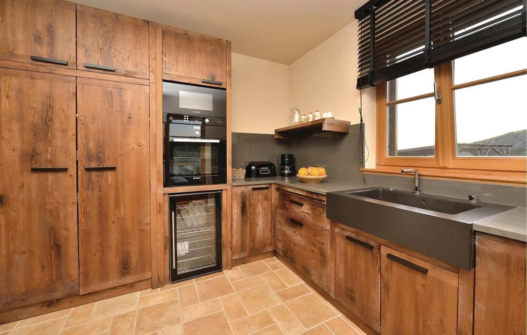 Amazing Home in Jadrija with Hot Tub, Sauna & 4 Bedrooms