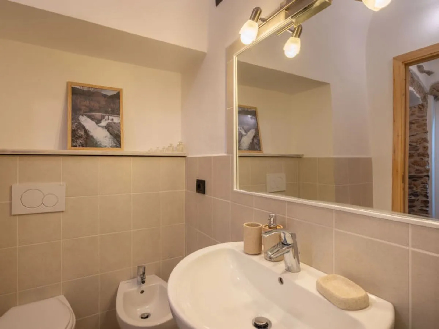 Apartment Adelasia Cisano sul Neva