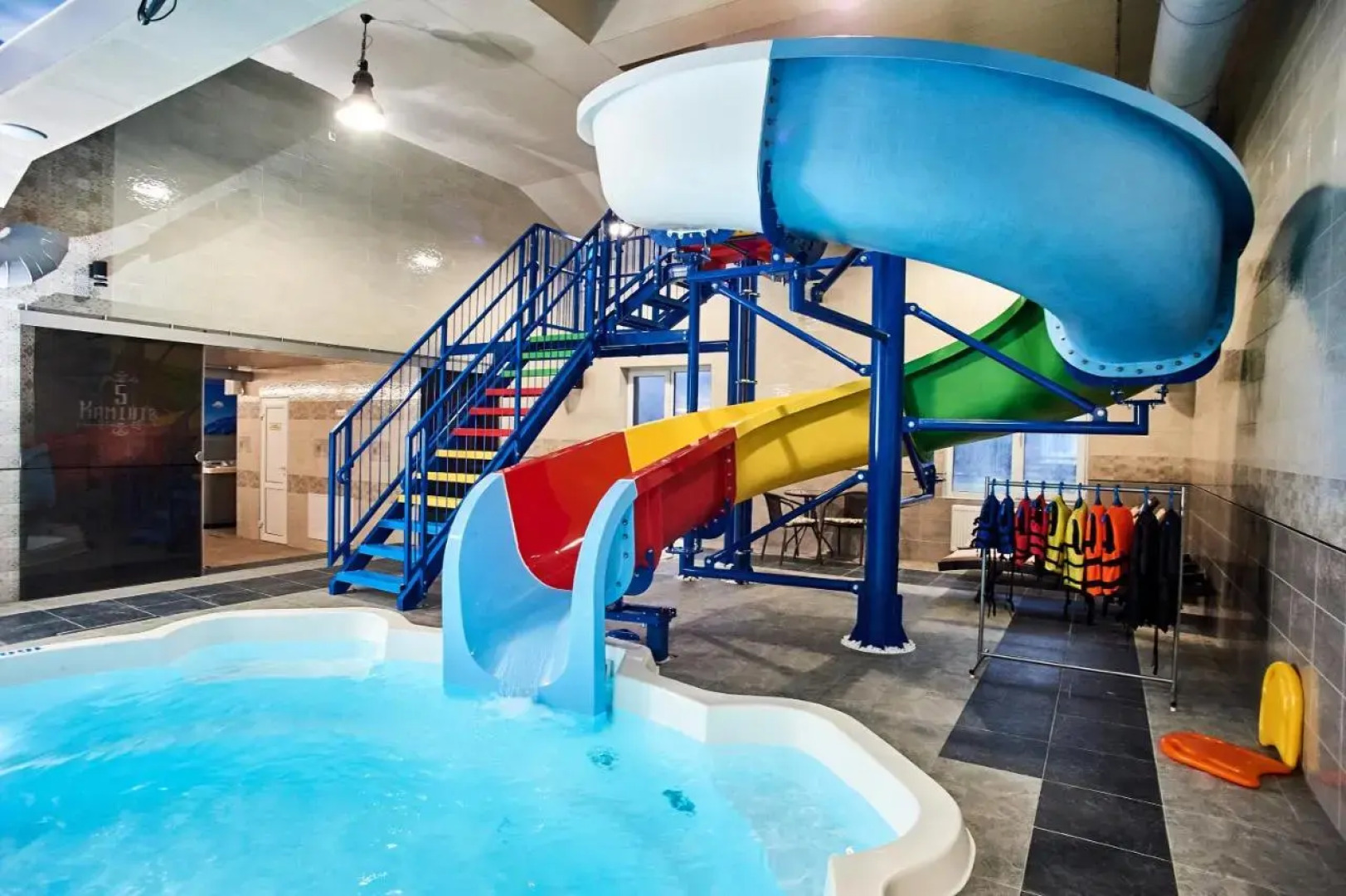 Апартамены VIP 5 каминов