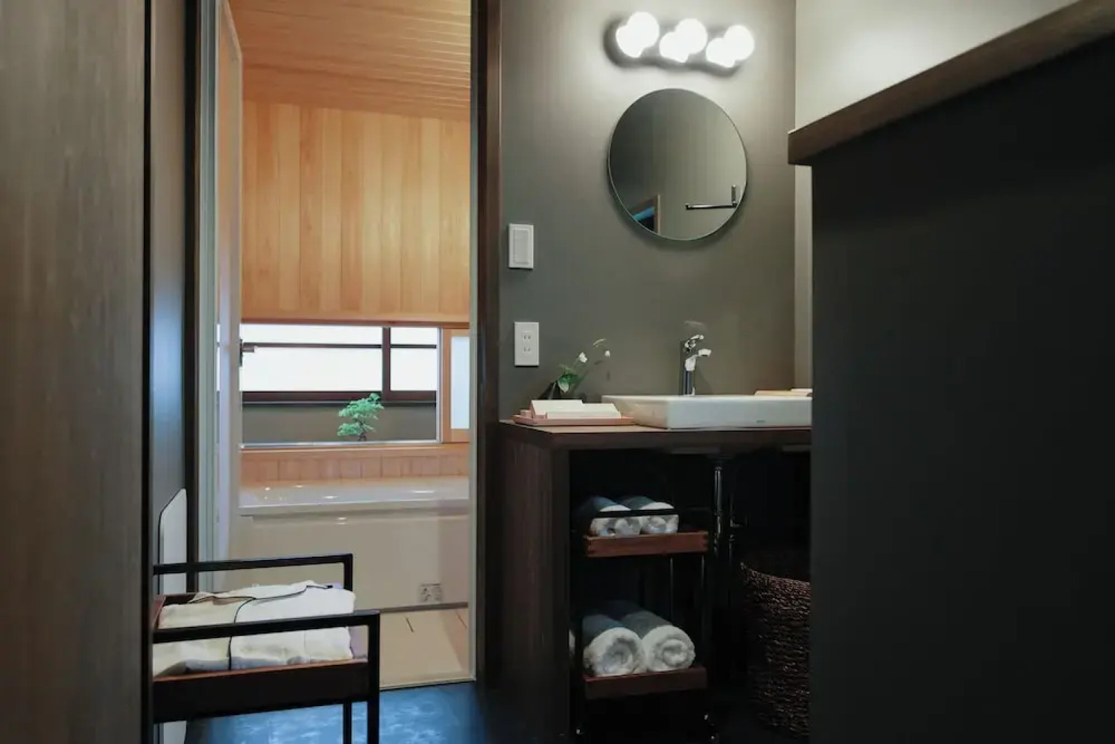 八百熊川 Yao-Kumagawa