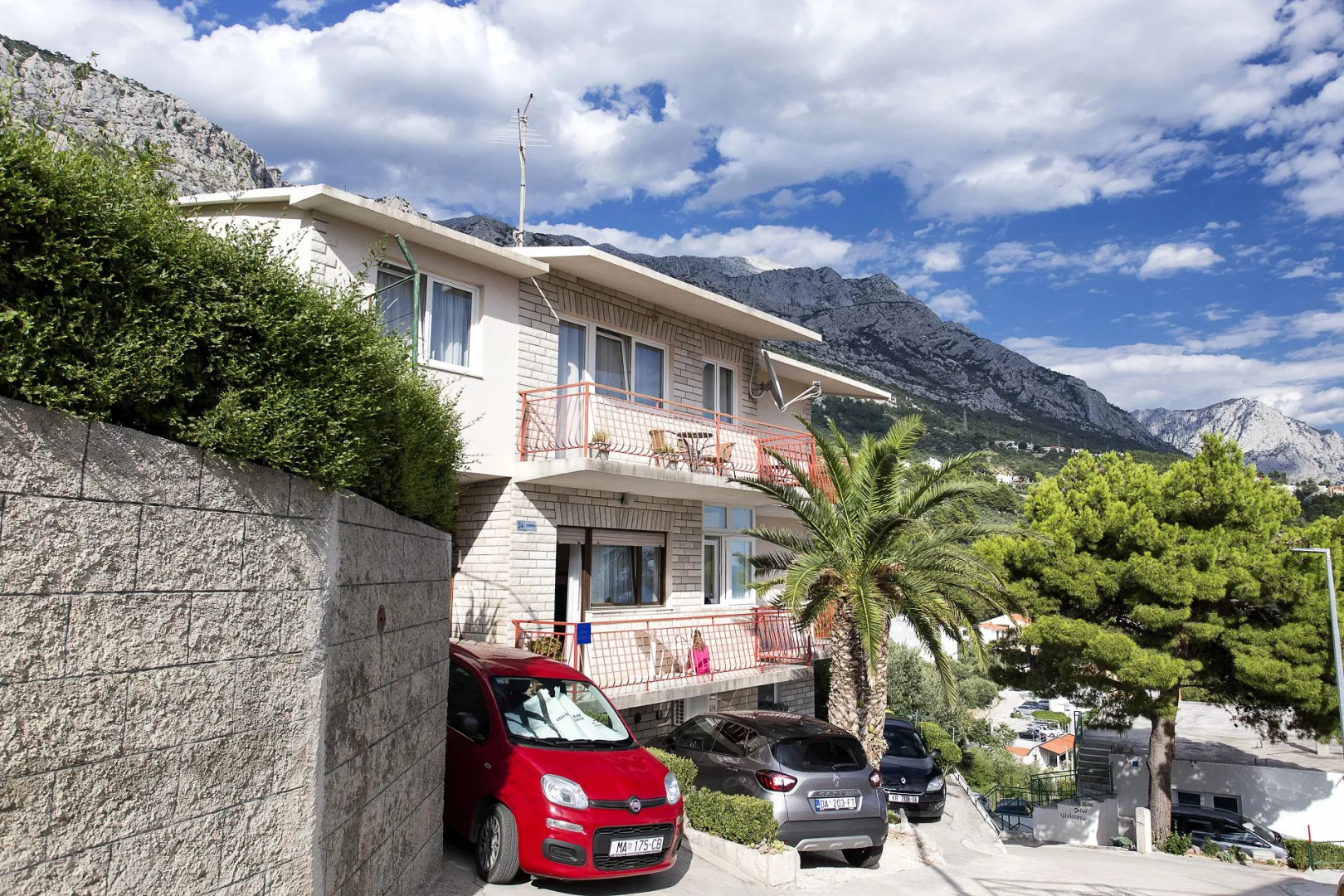 Apartment Rozari - family friendly & sea view: A1-Ivana  Brela, Riviera Makarska