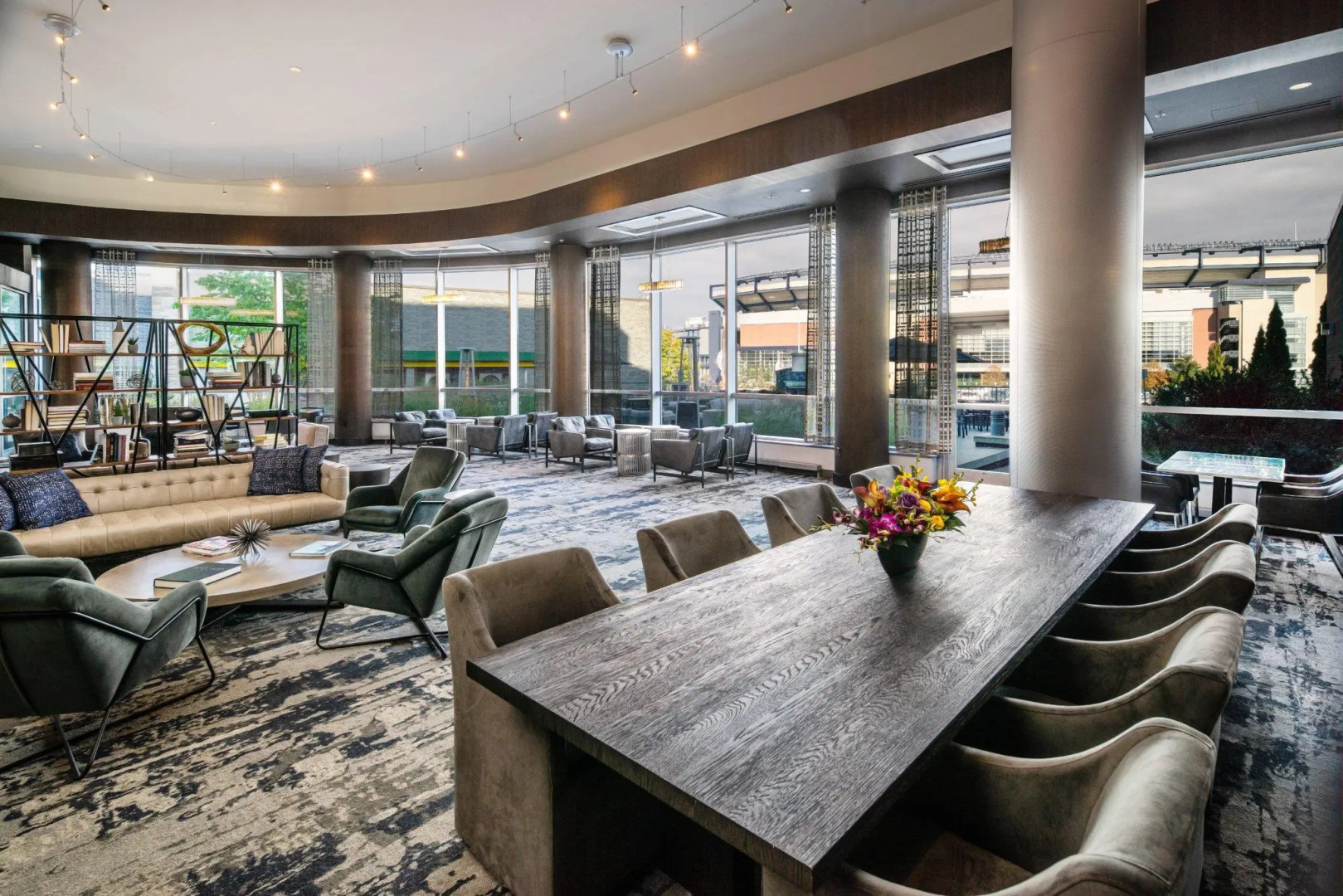 Renaissance by Marriott Boston Patriot Place Hotel