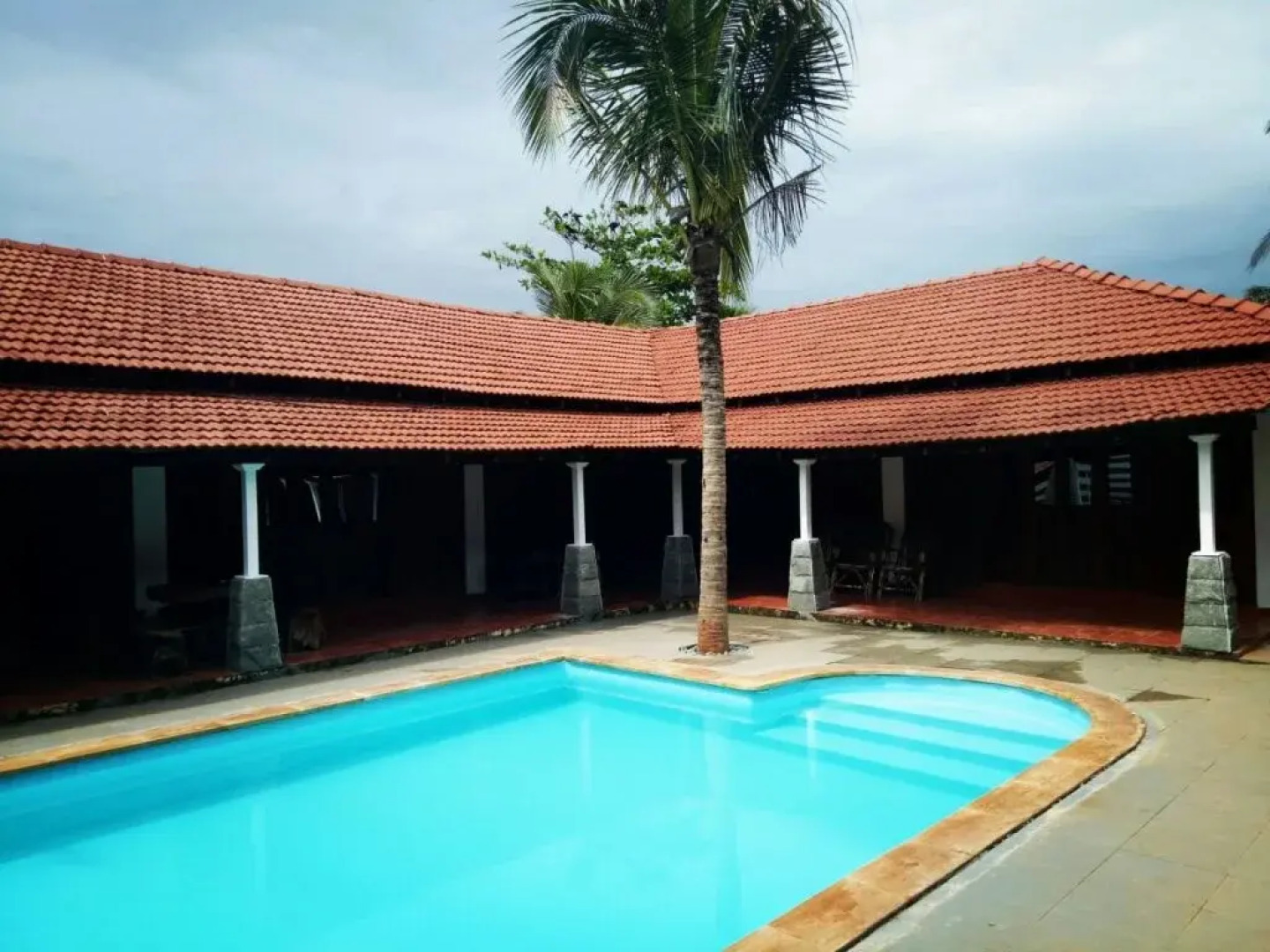 18 Degrees Beach Resort