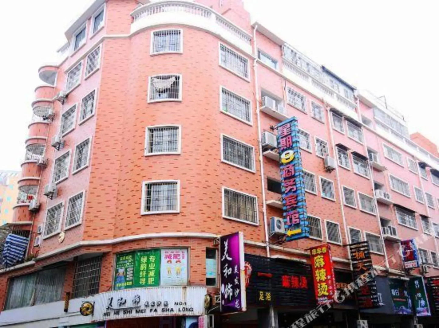 Zhou8 Business Hotel (Zhangzhou Gucheng Branch)