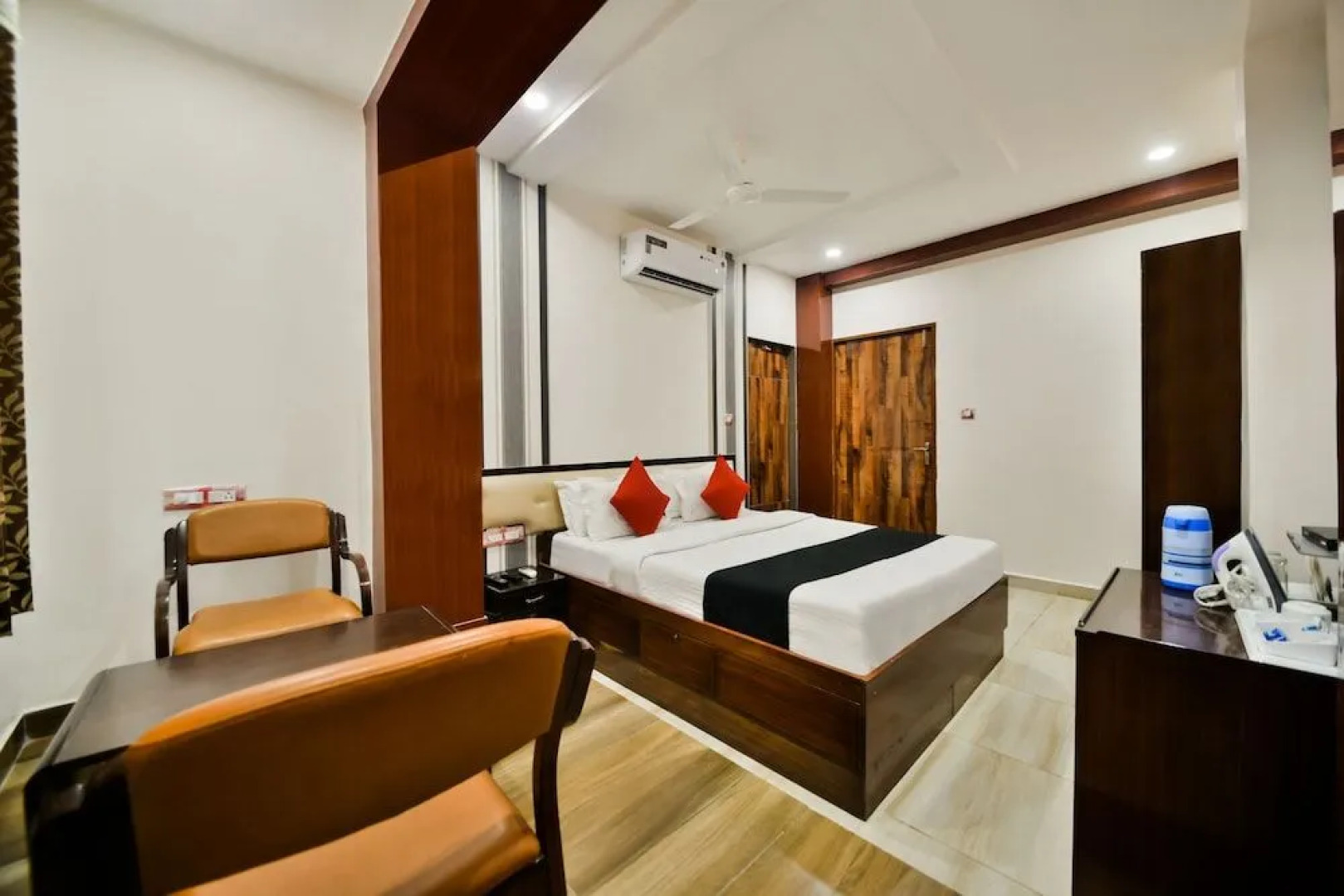 Capital O 39331 Hotel Retaj