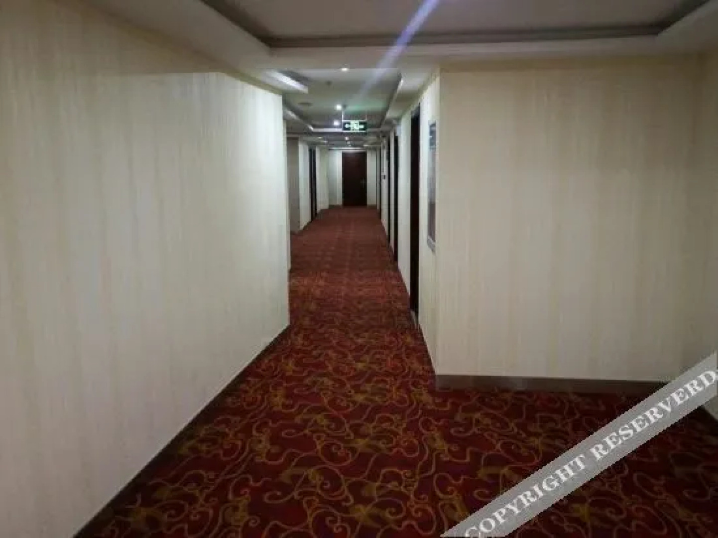 iu Hotel (Tangshan Zunhua Long-Distance Bus Station Branch)