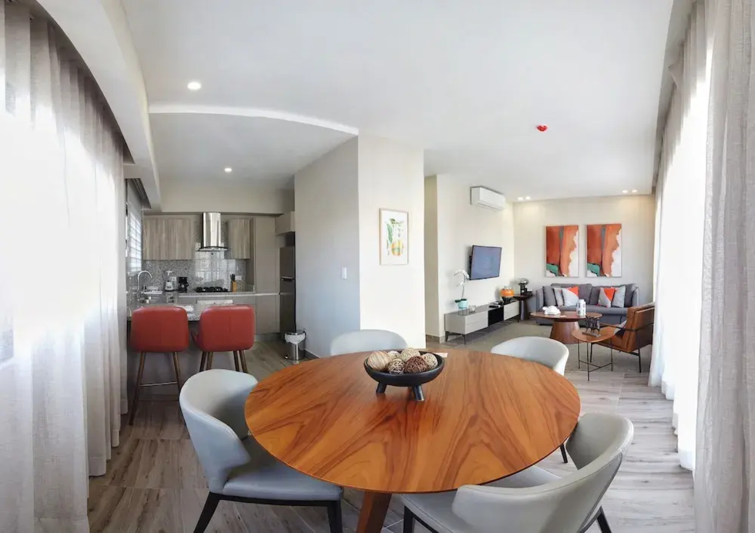 Regatta Living Hotel By Mint