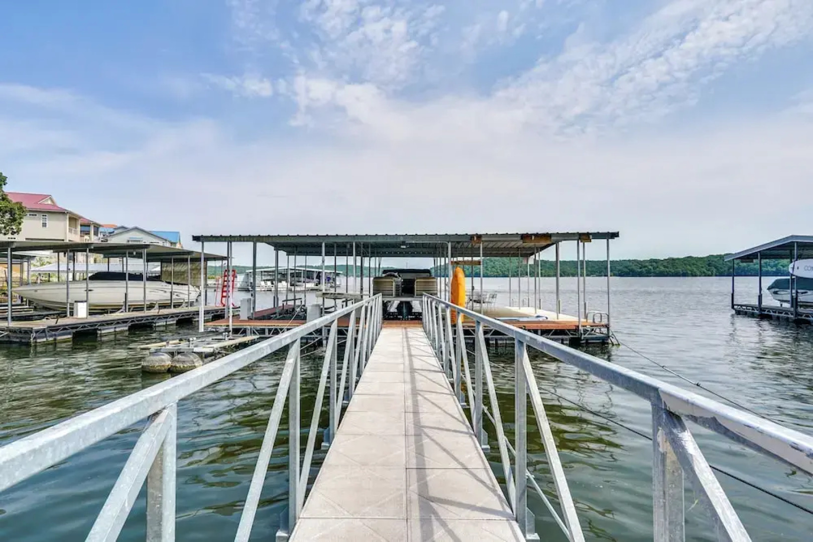 Pet-friendly Lake of the Ozarks Gem!