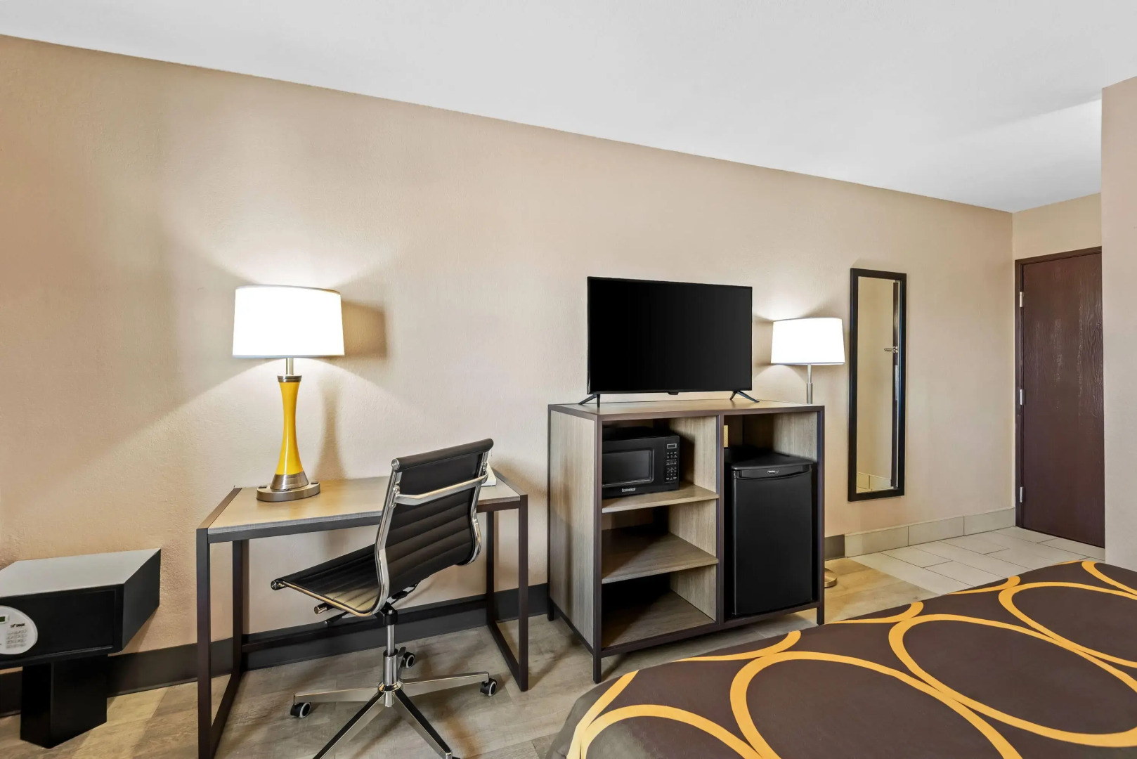 Super 8 by Wyndham Terre Haute