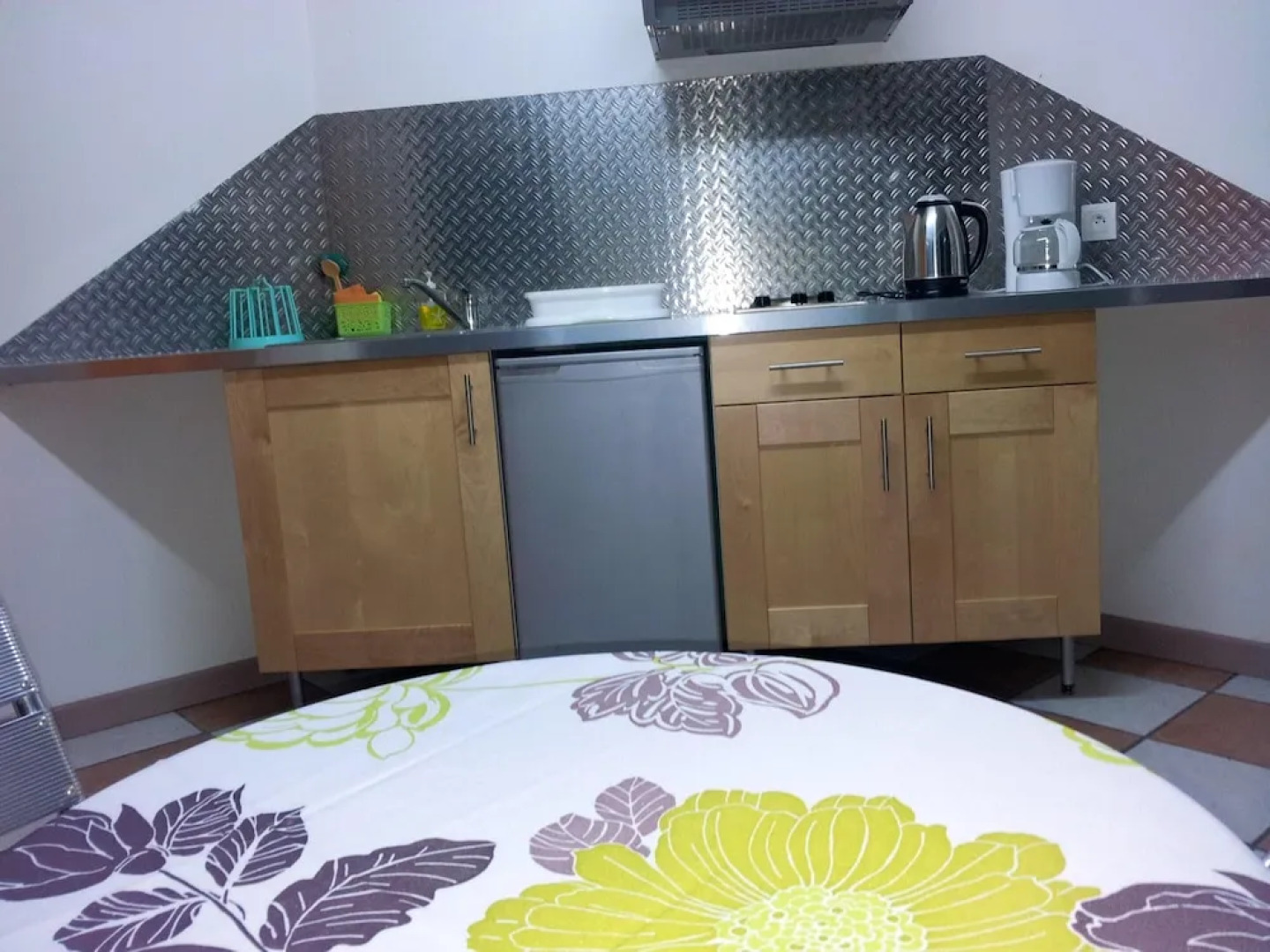 Studio in St-benoit, With Wonderful Mountain View, Pool Access, Enclos