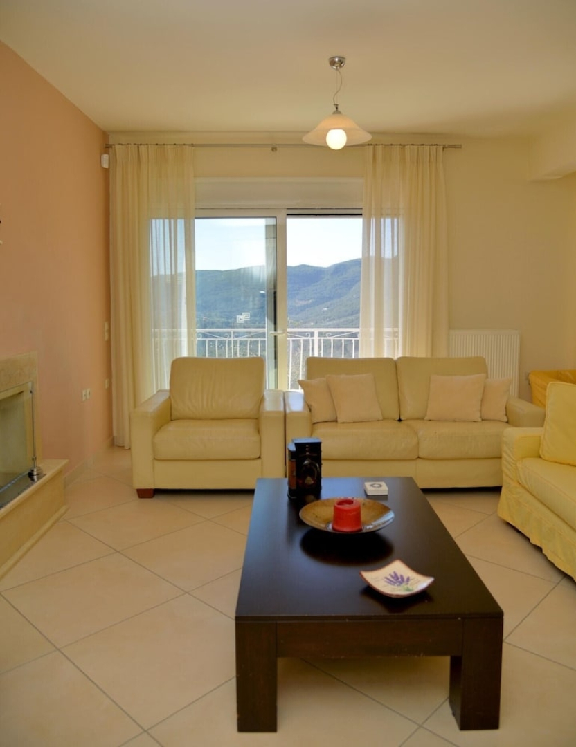 Ef Zin Villa by Corfuescapes