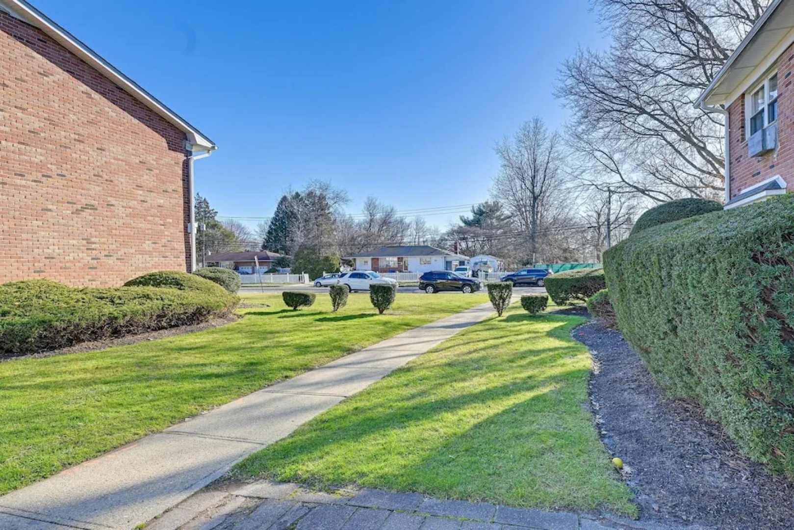 Cozy Bay Shore Condo Near Museums & Outdoor Rec!