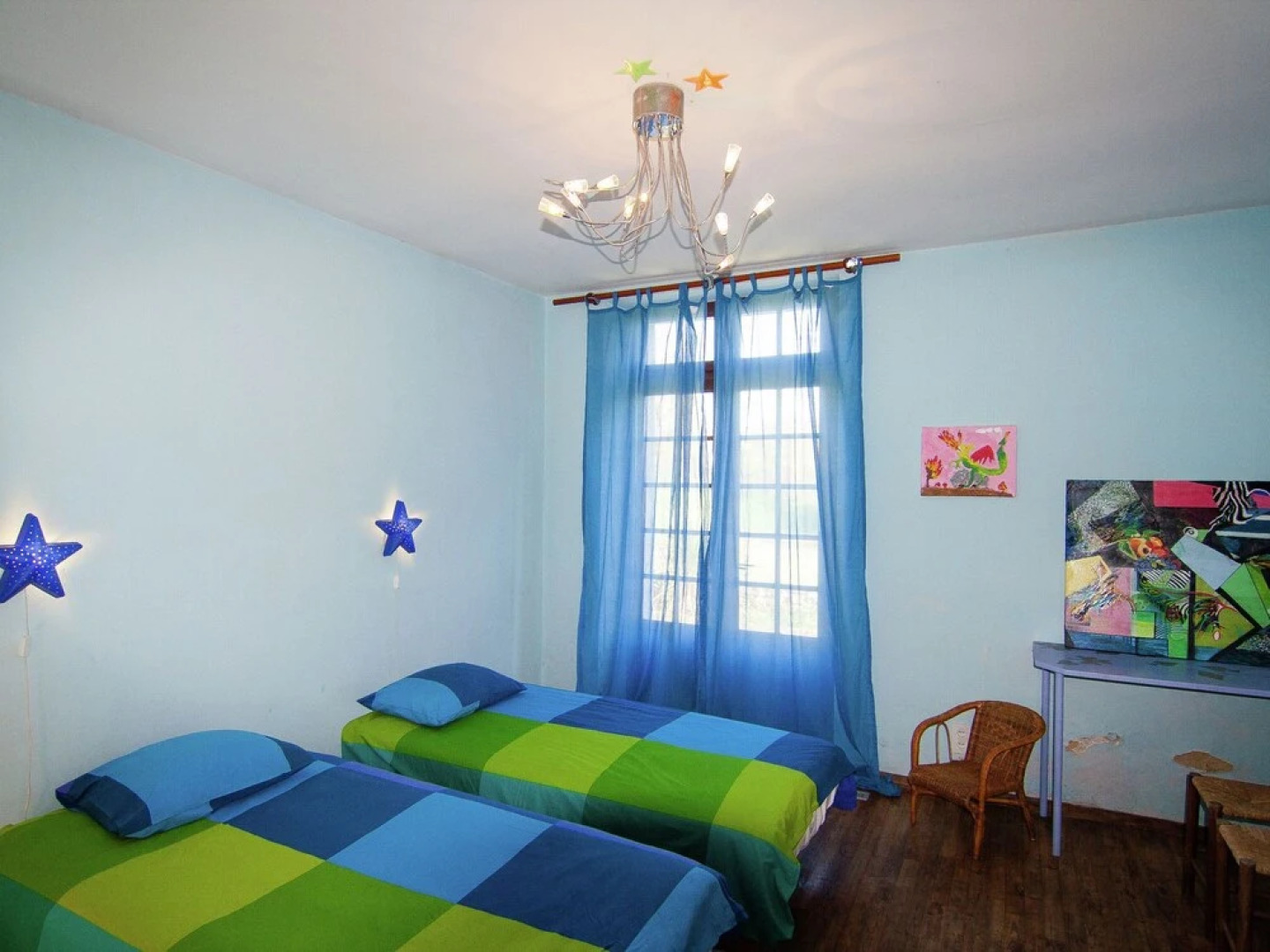 Warm Mansion with Swimming Pool in Sigoules France