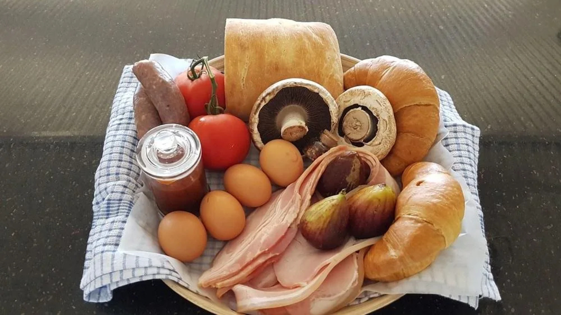 Ketchup's Bank Glamping