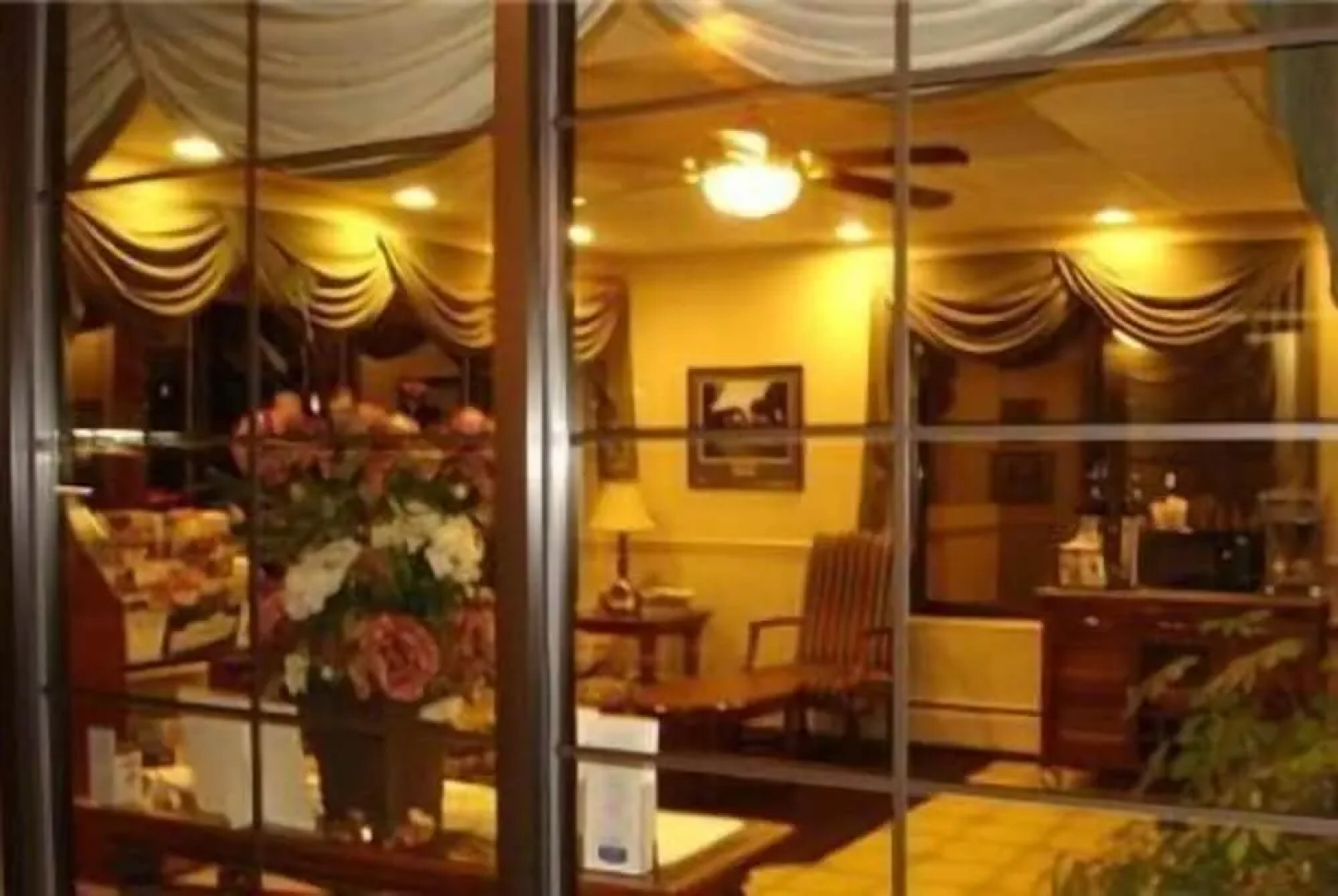 Colonie inn and Suites