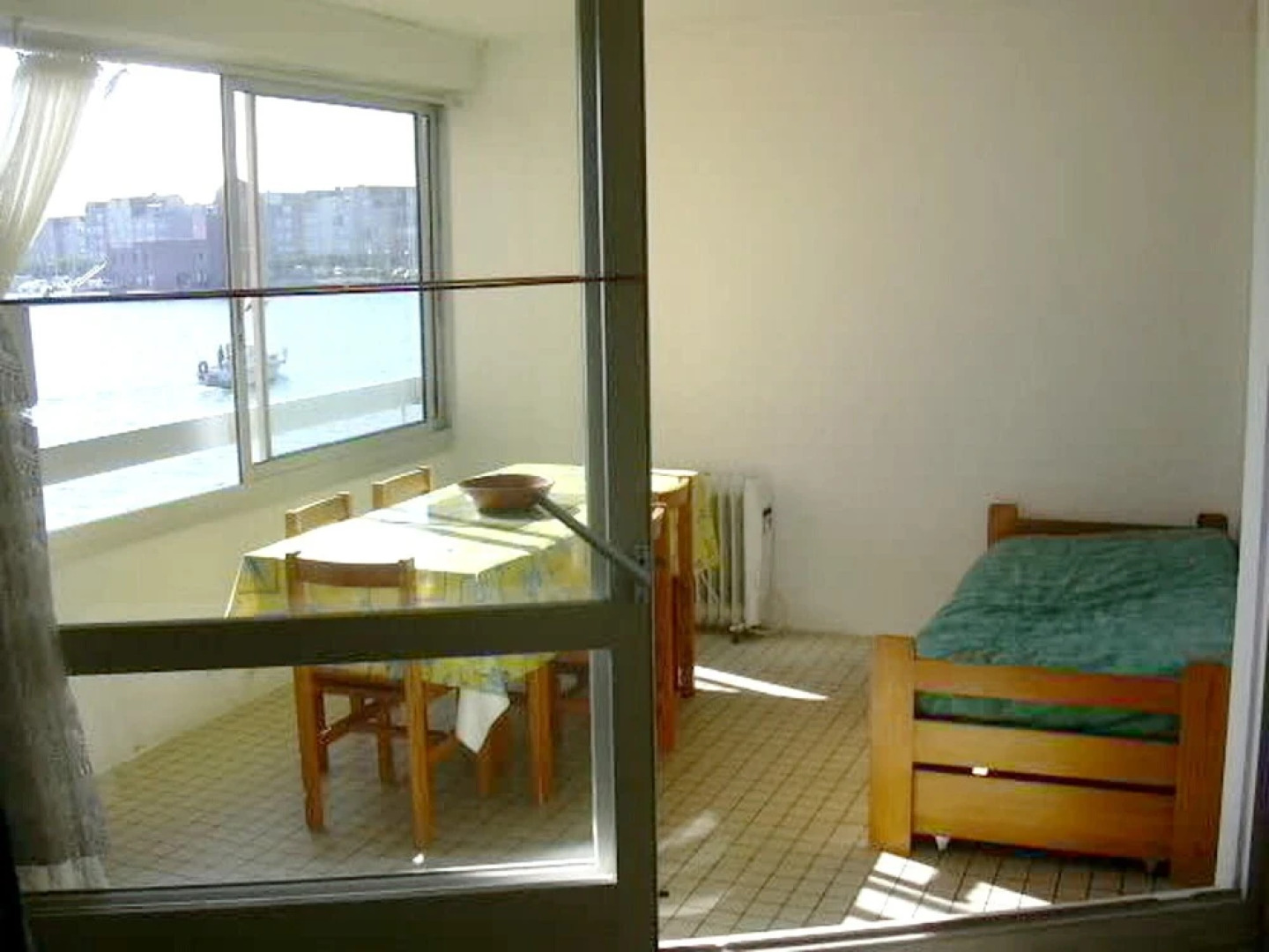 Apartment With one Bedroom in Gruissan, With Wonderful sea View and Wi