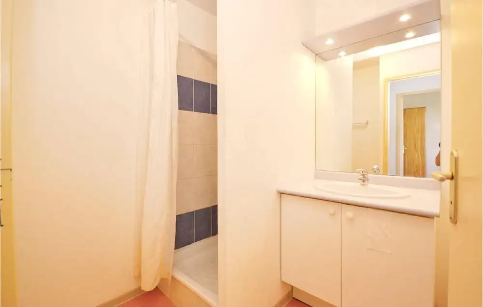 House With 2 Bedrooms In Calvisson With Pool Access And Furnished Garden 5 Km From The Beach