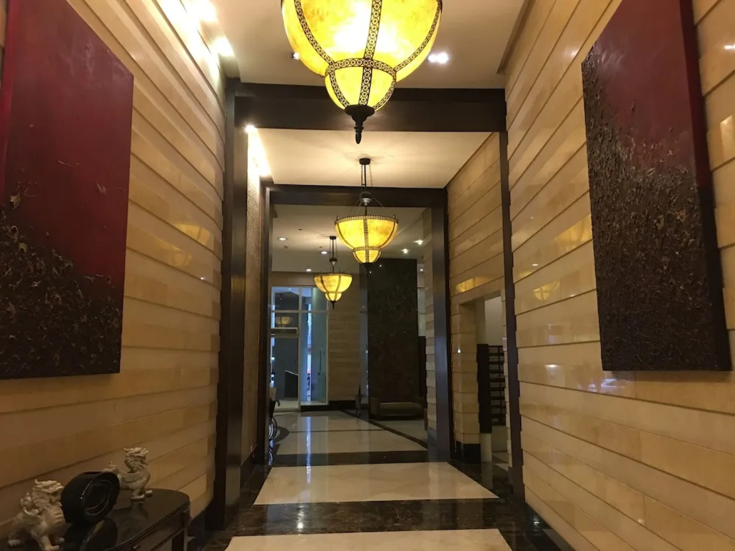 Stunning Eastwood Condo Suite