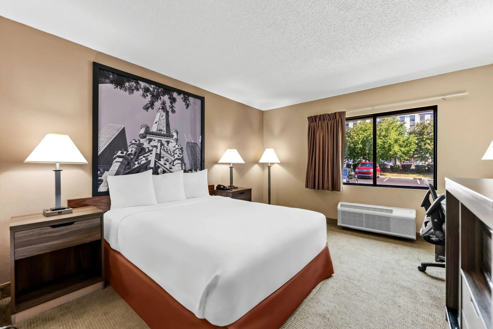 Super 8 by Wyndham Elgin