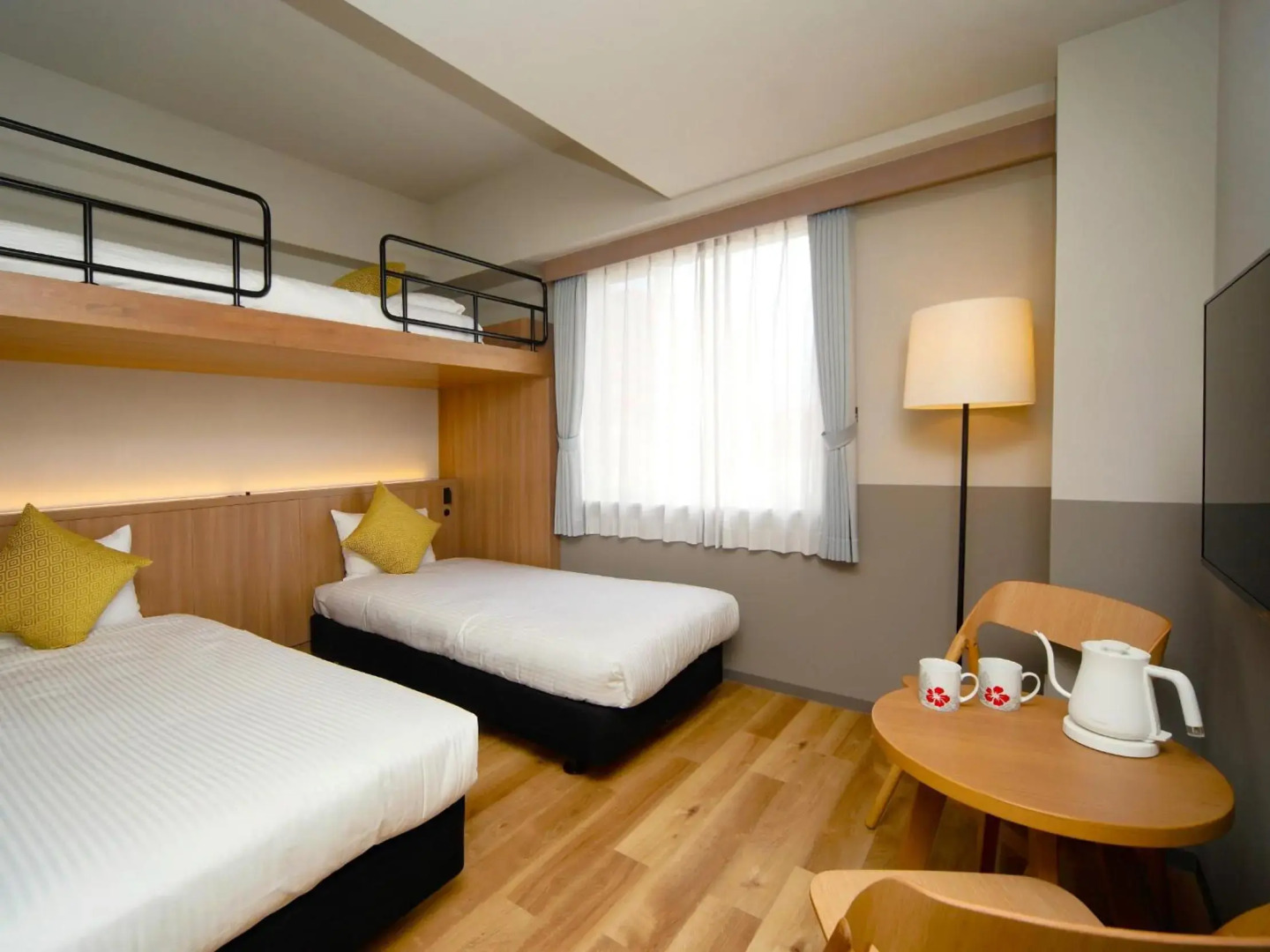 Hot Cross Point SANTA MONICA