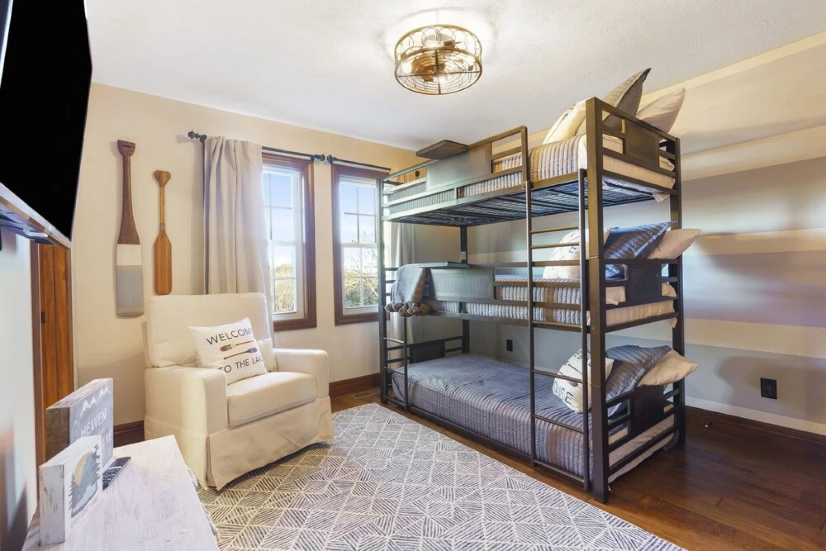 Table Rock Manor at Whitefish Bay