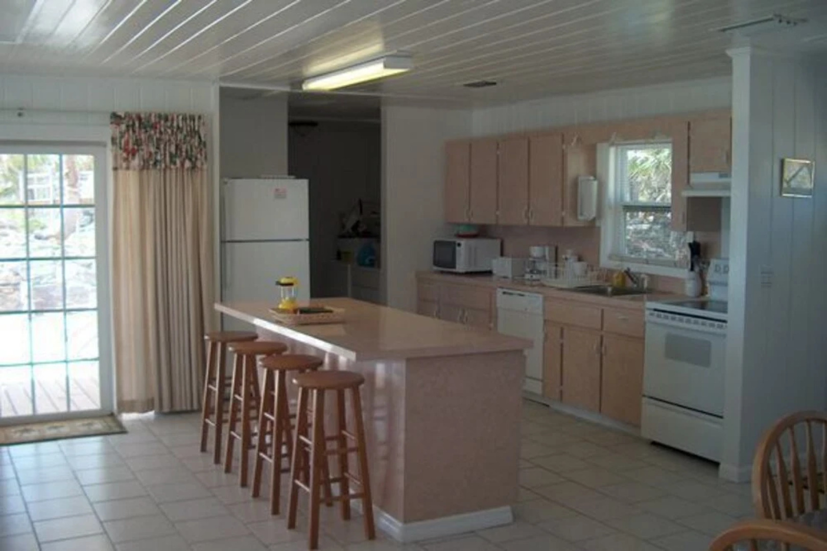 Pelican Beach Villas