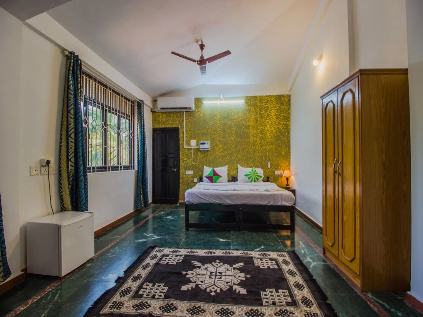 Oyo 13064 Home Luxury with Pool Studio Siolim