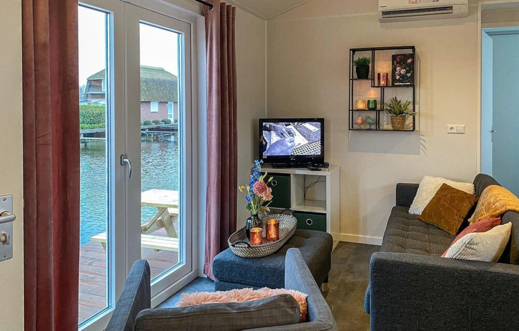 Stunning Home in Breukelen With Wifi and 2 Bedrooms