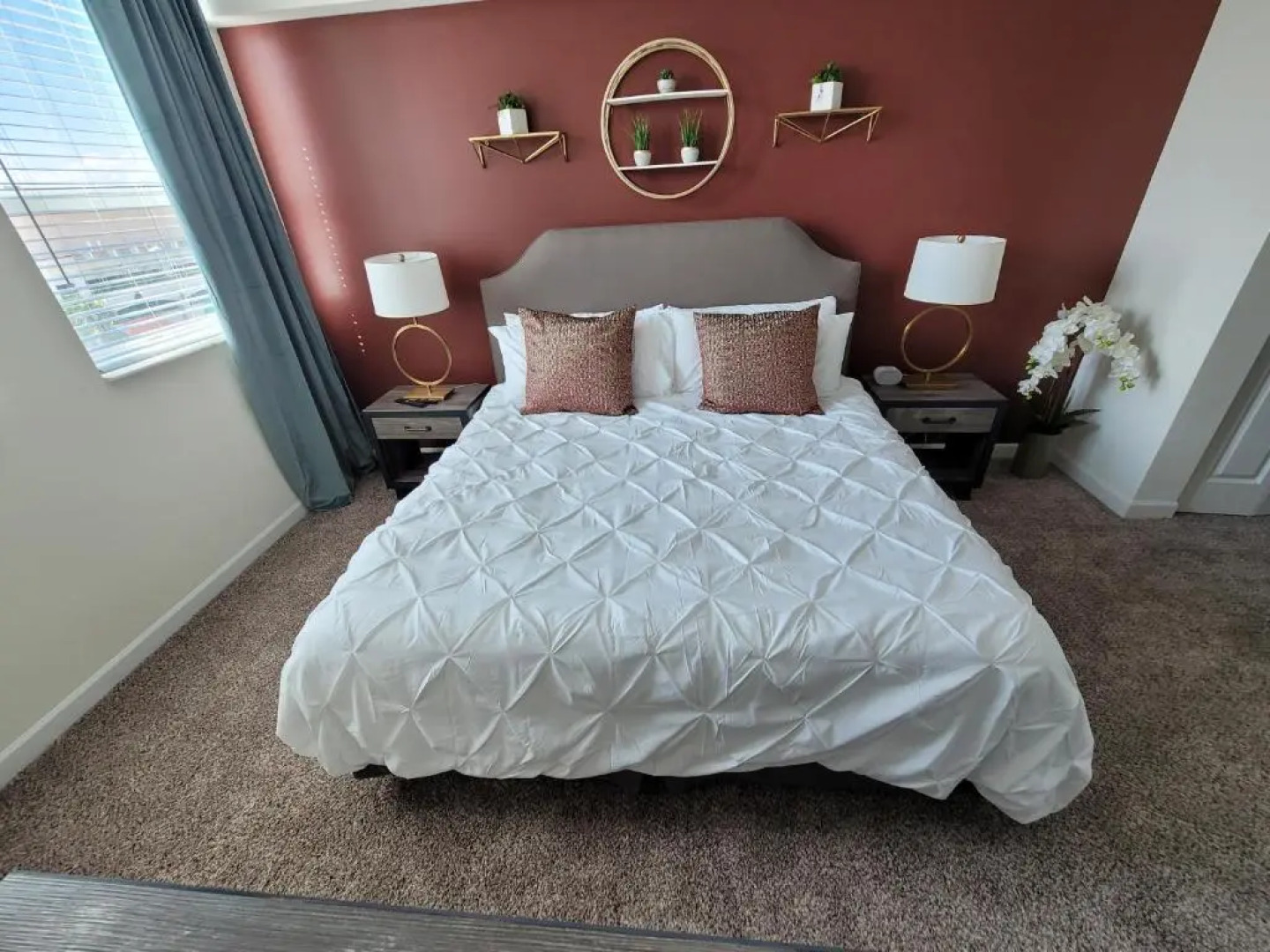 2br2bd, Downtown, Cal King