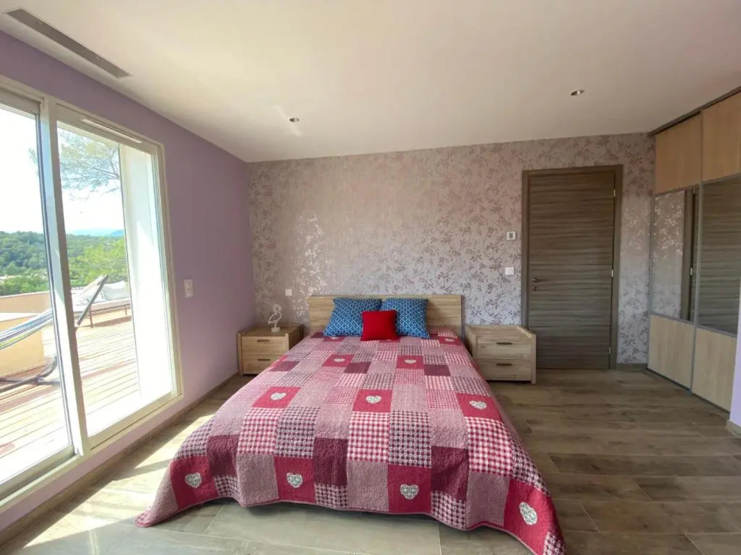 Charmante villa avec piscine au calme, 6 personnes