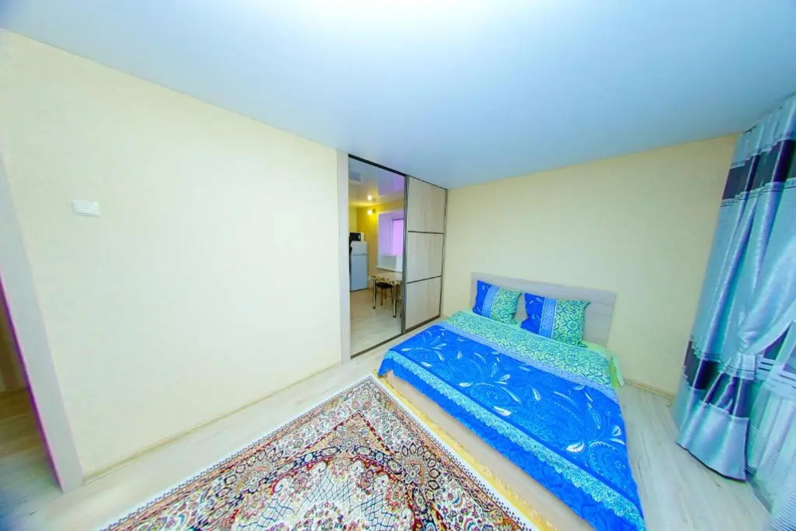 Apart on Slavskogo 14